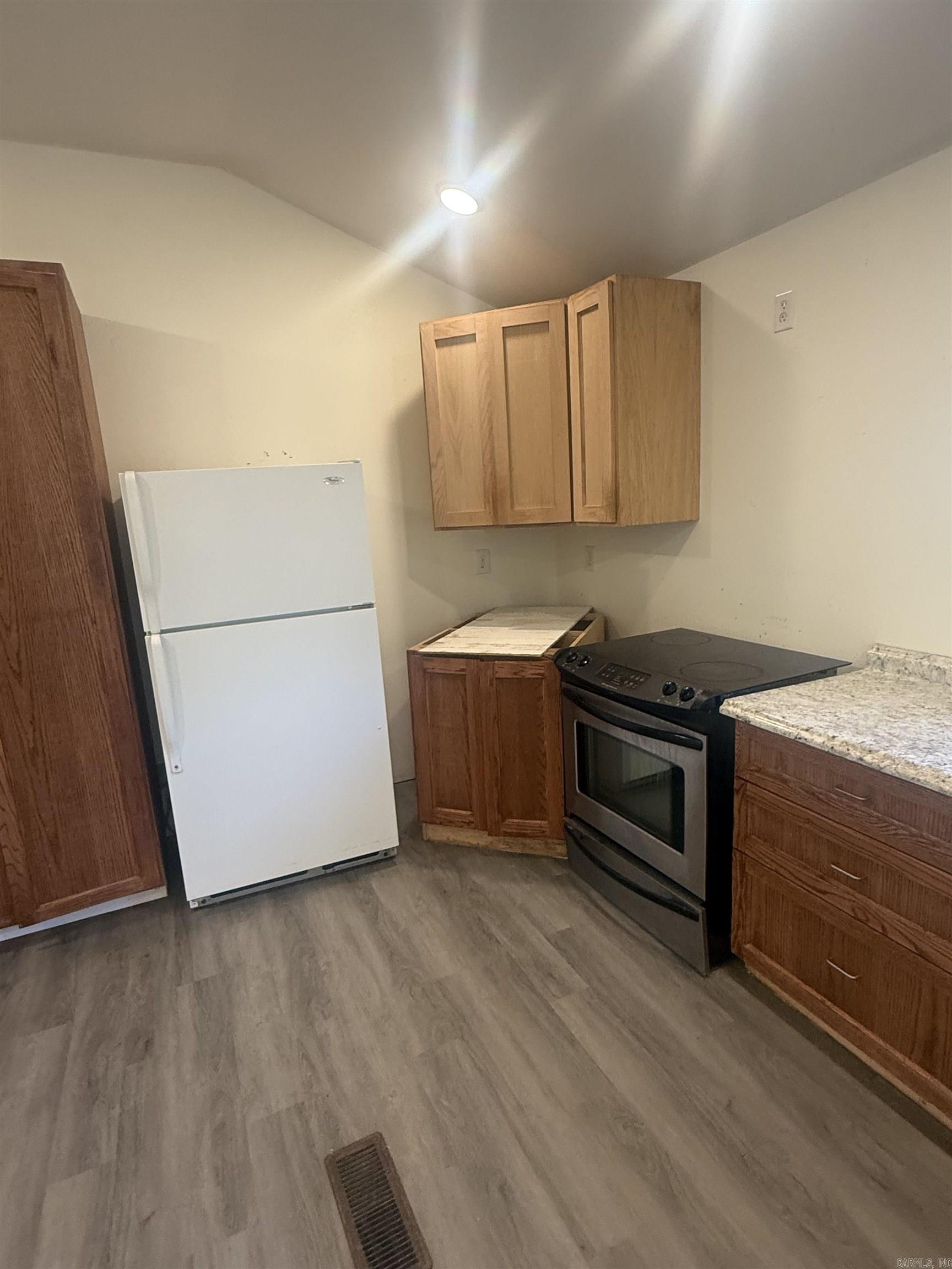 701 Peach  Bismarck, AR