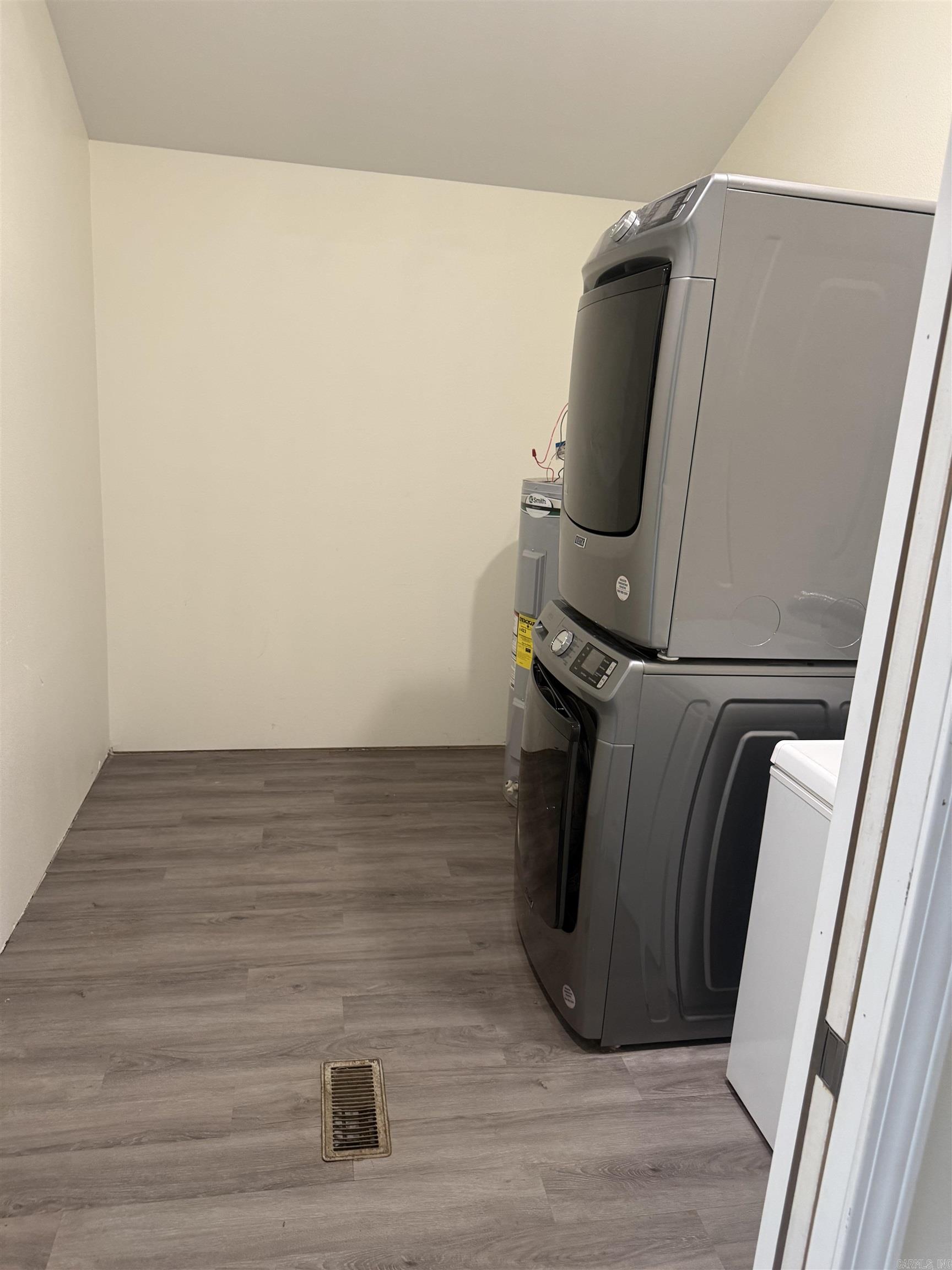 701 Peach  Bismarck, AR