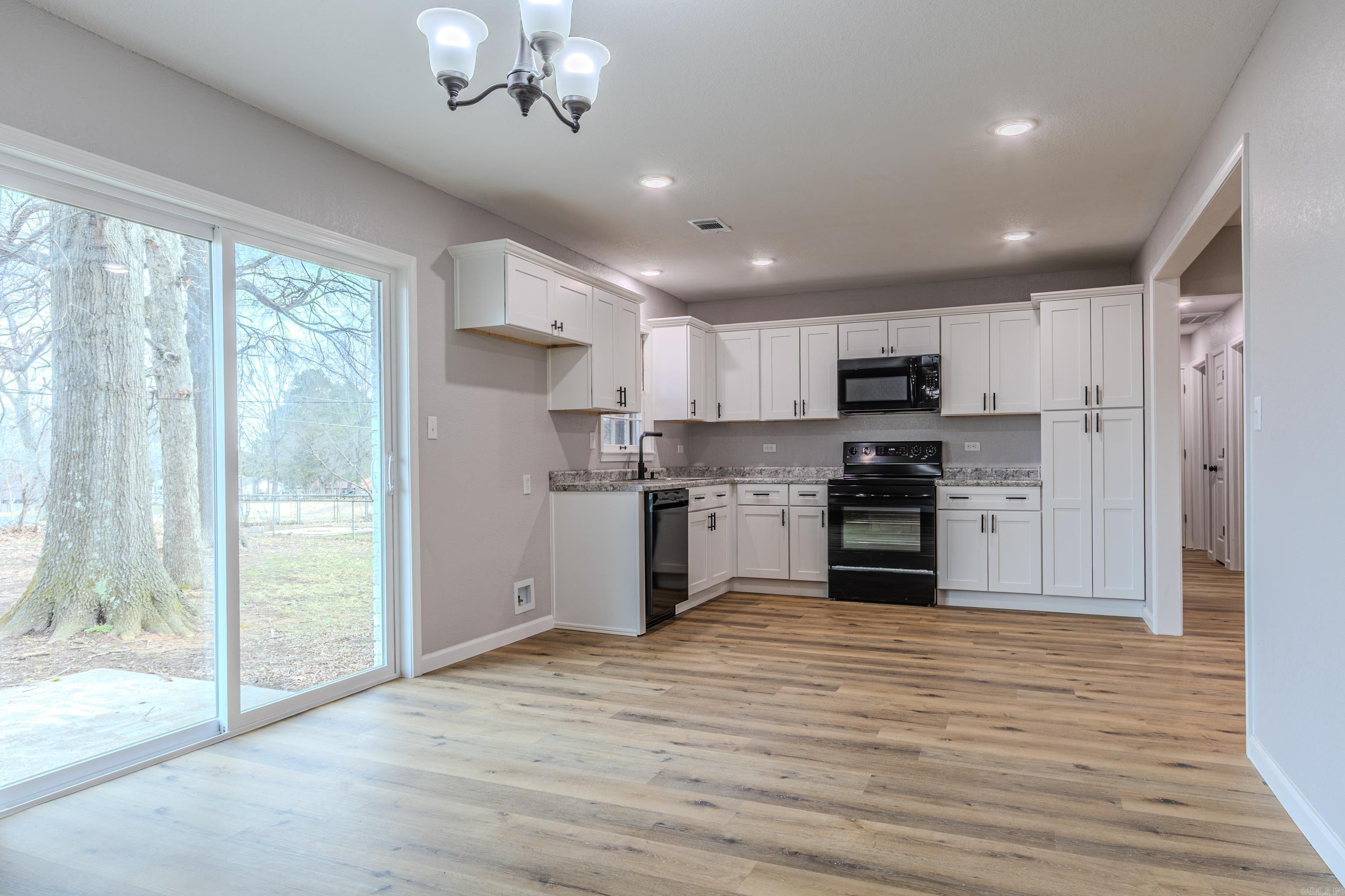 413 CINDY Street Paragould, AR 72450