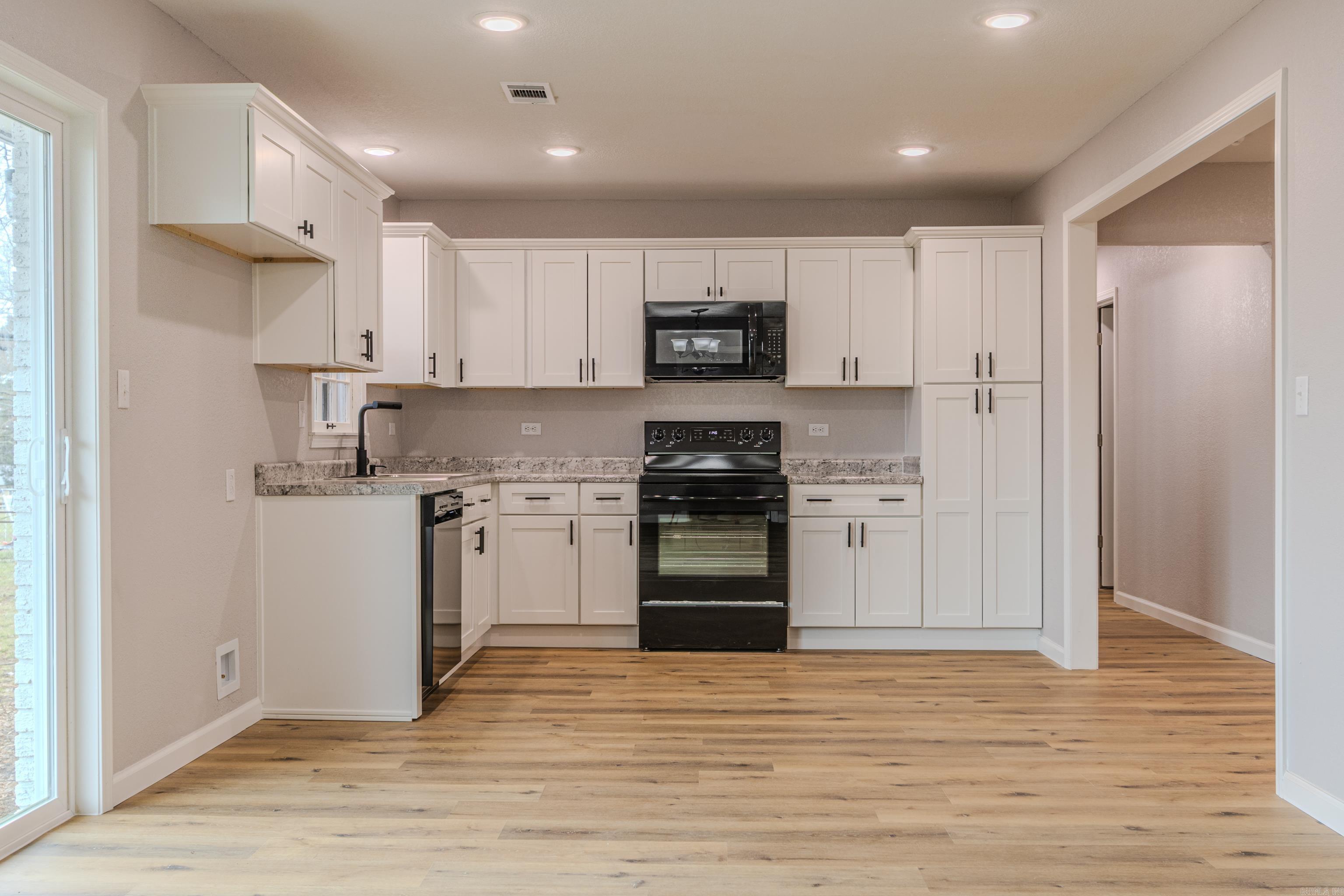 413 CINDY Street Paragould, AR 72450