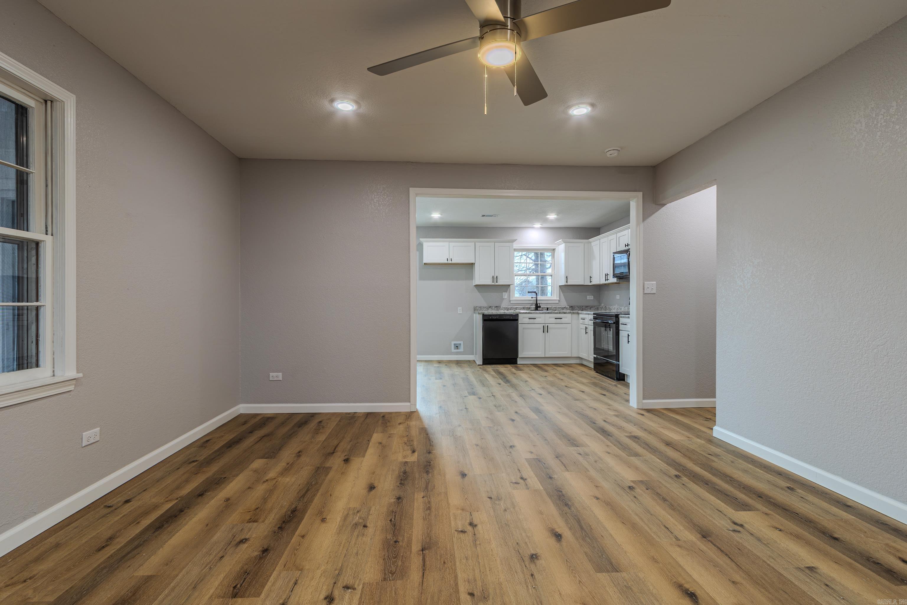 413 CINDY Street Paragould, AR 72450