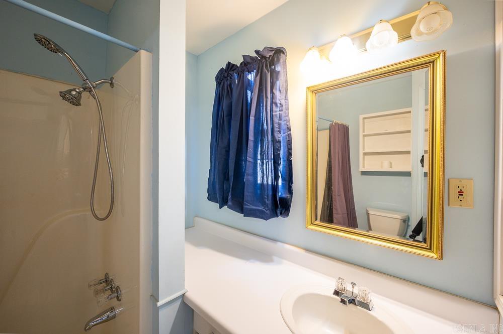 8237 Zuber  Benton, AR