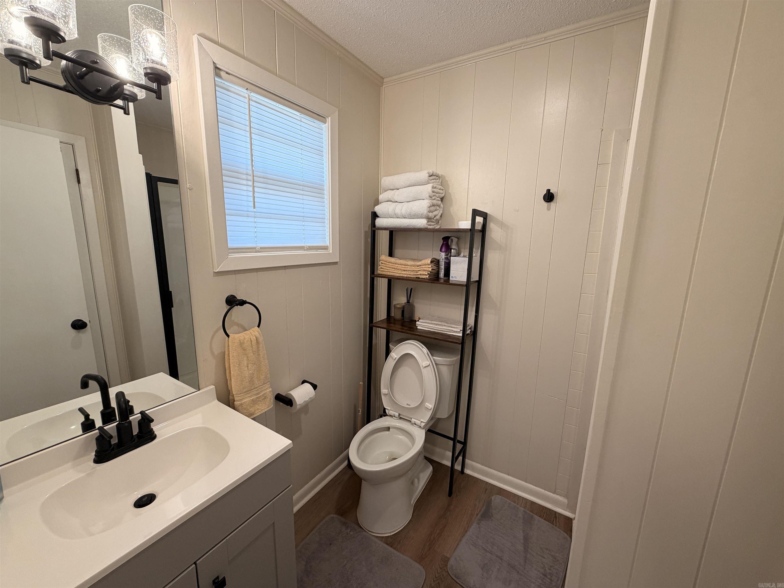 18260 145  McCrory, AR