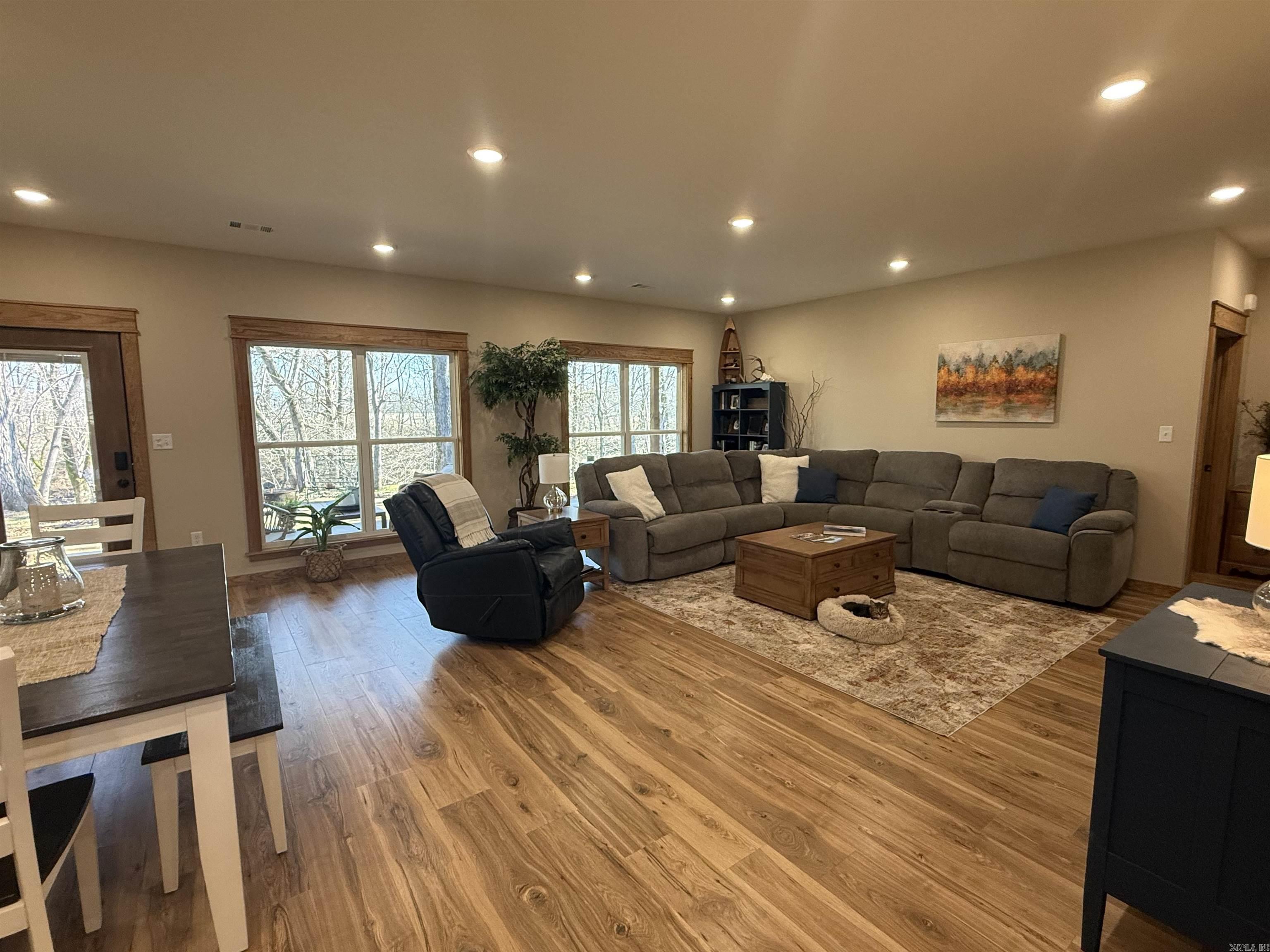 107 River Place Drive Pangburn, AR 72121-9613