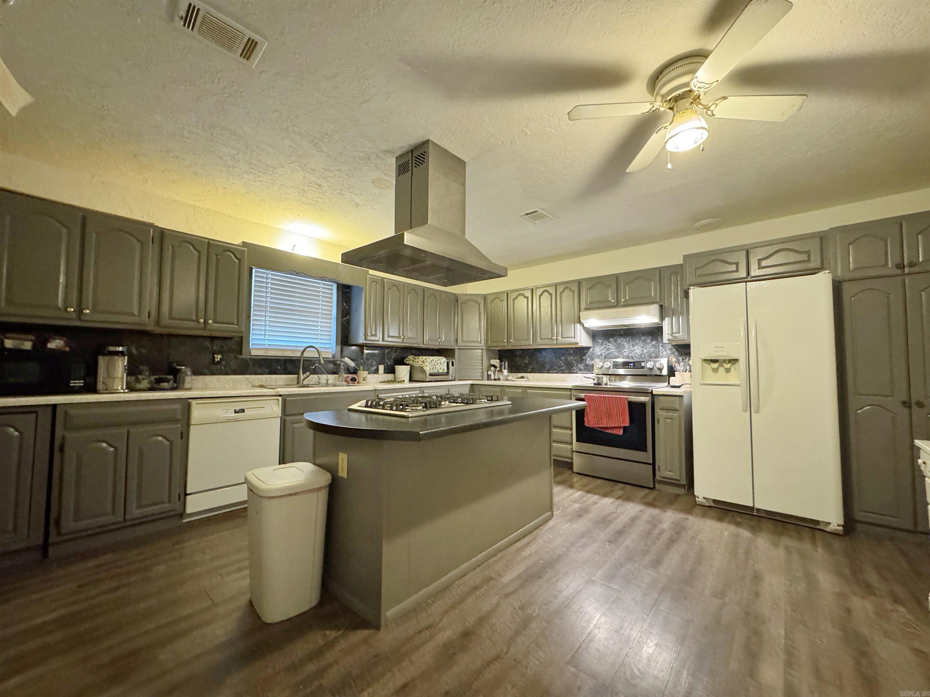 11531 State Highway 23  Booneville, AR