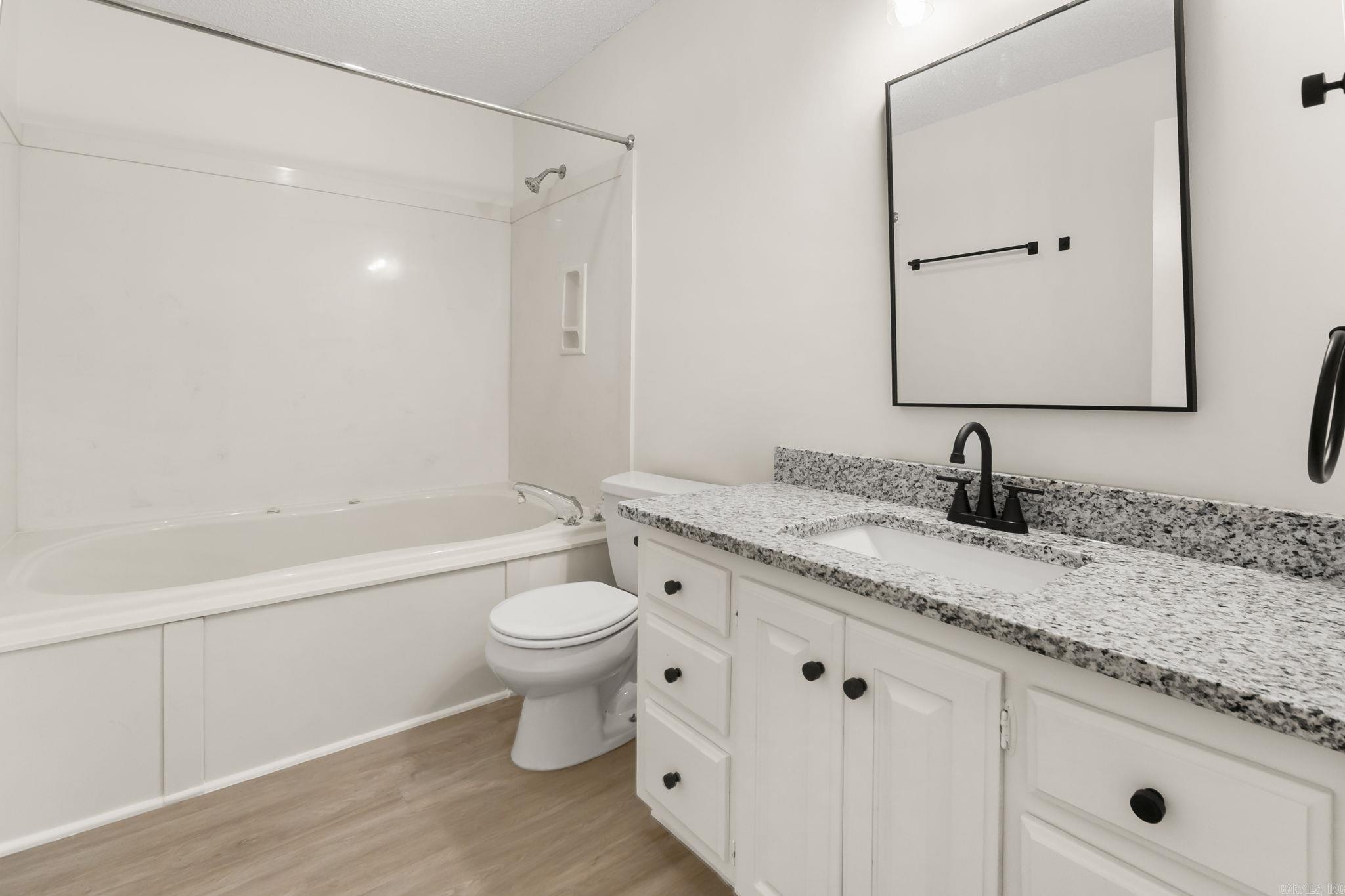 18 Summerwood  Benton, AR