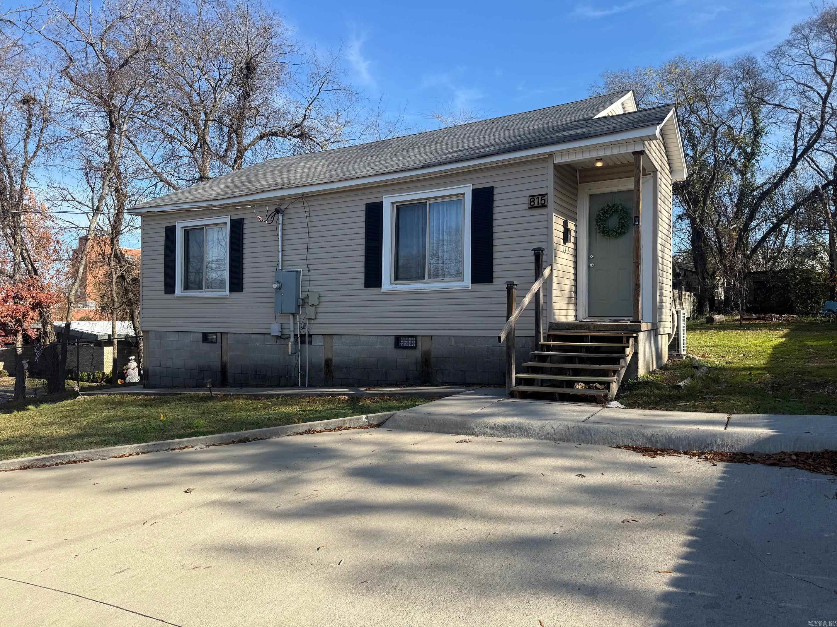 815 N Main  Benton, AR