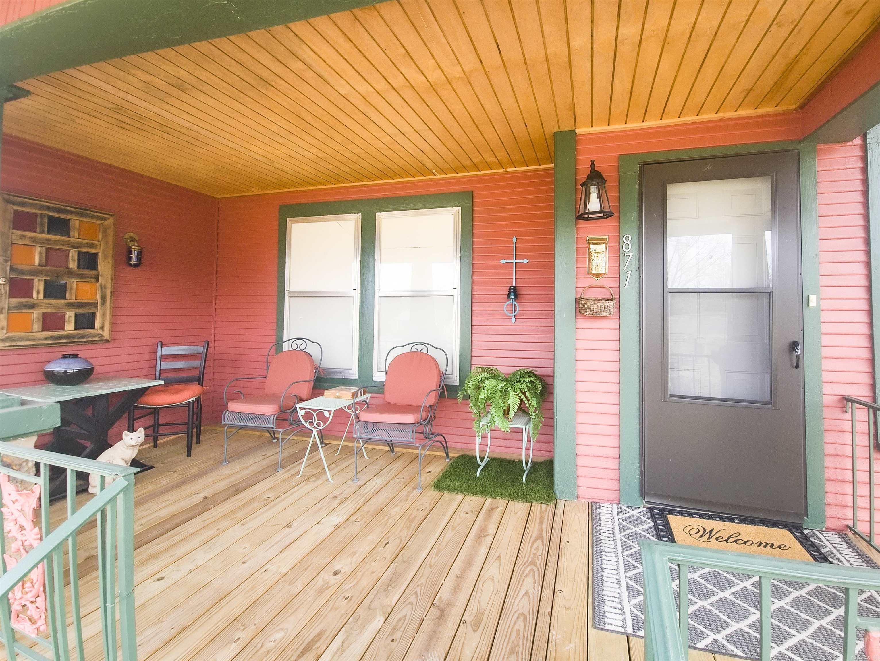 871 S Highway 65  Clinton, AR