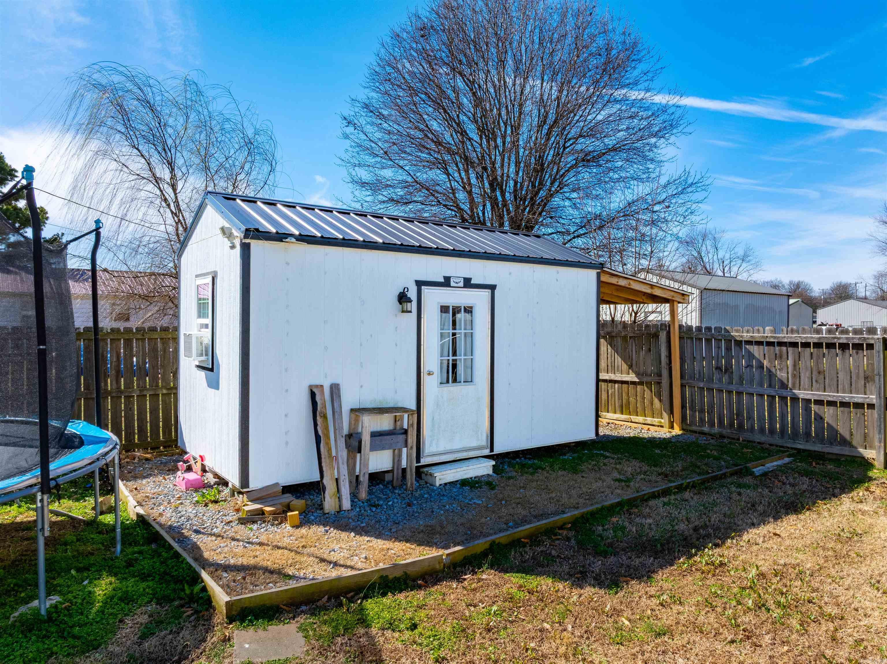 713 Circle  Cave City, AR