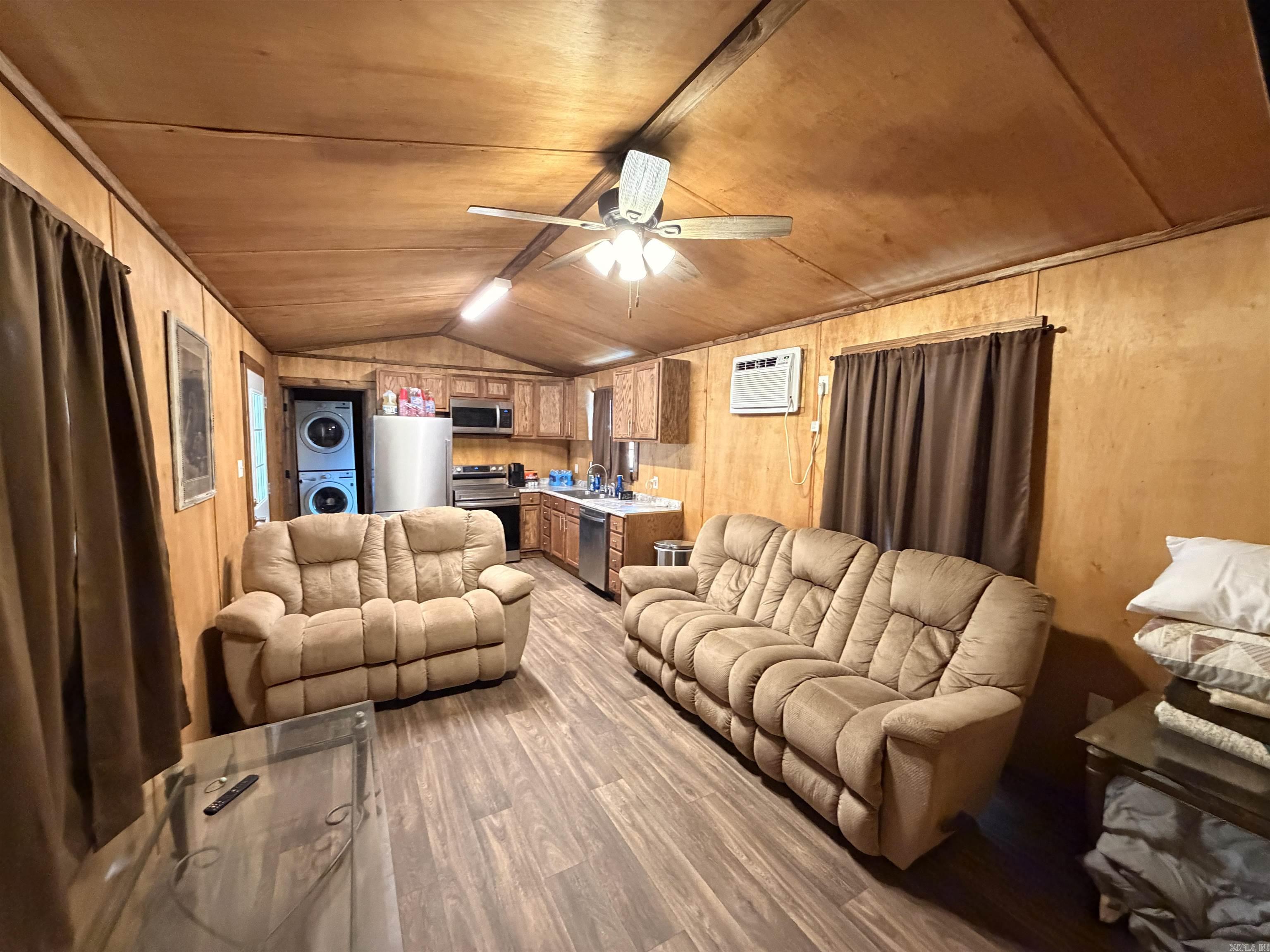 302 W Cedar  De Valls Bluff, AR