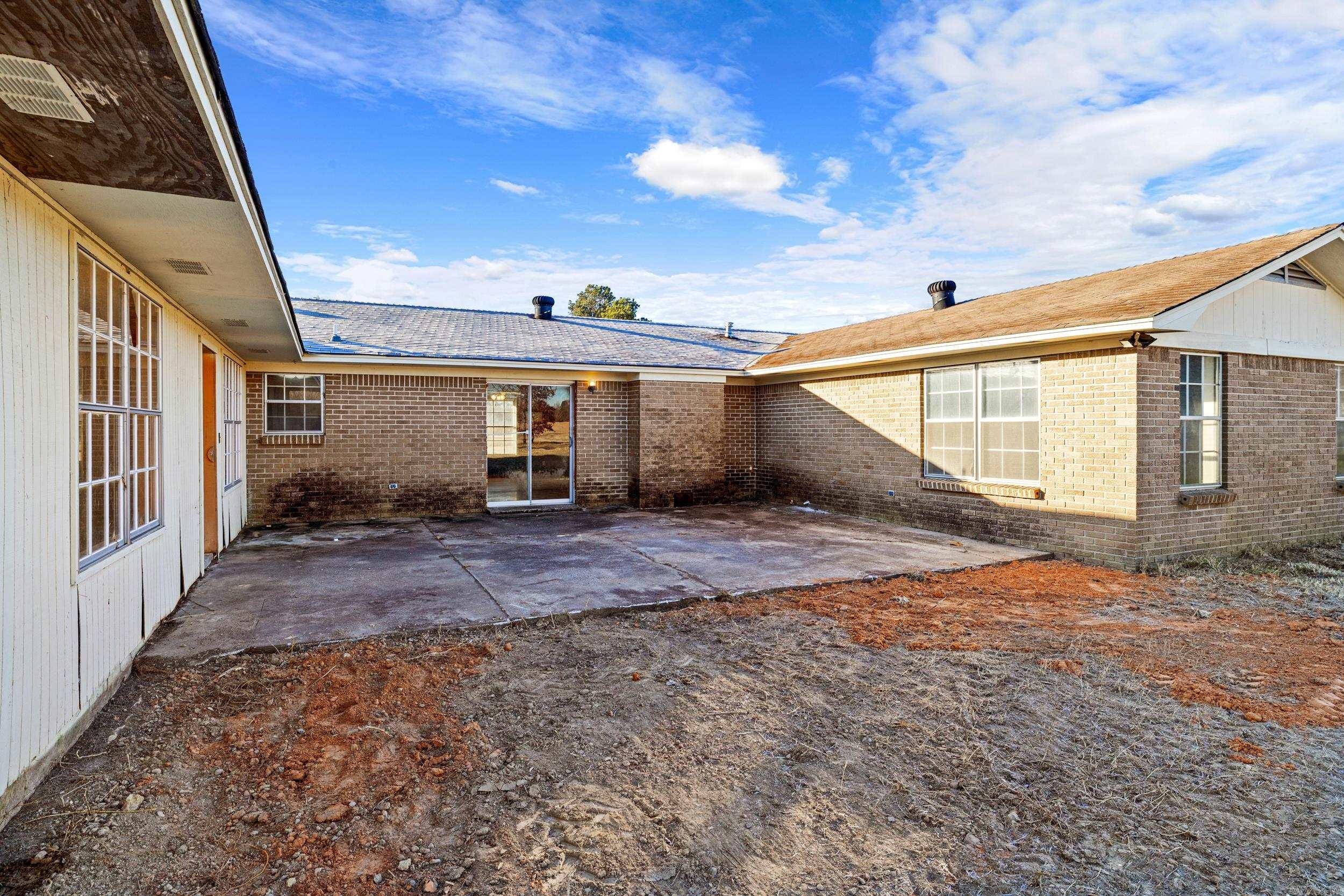 102 Bethlehem  Austin, AR