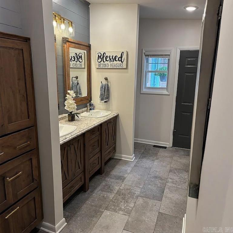 511 N 2nd St  Paragould, AR