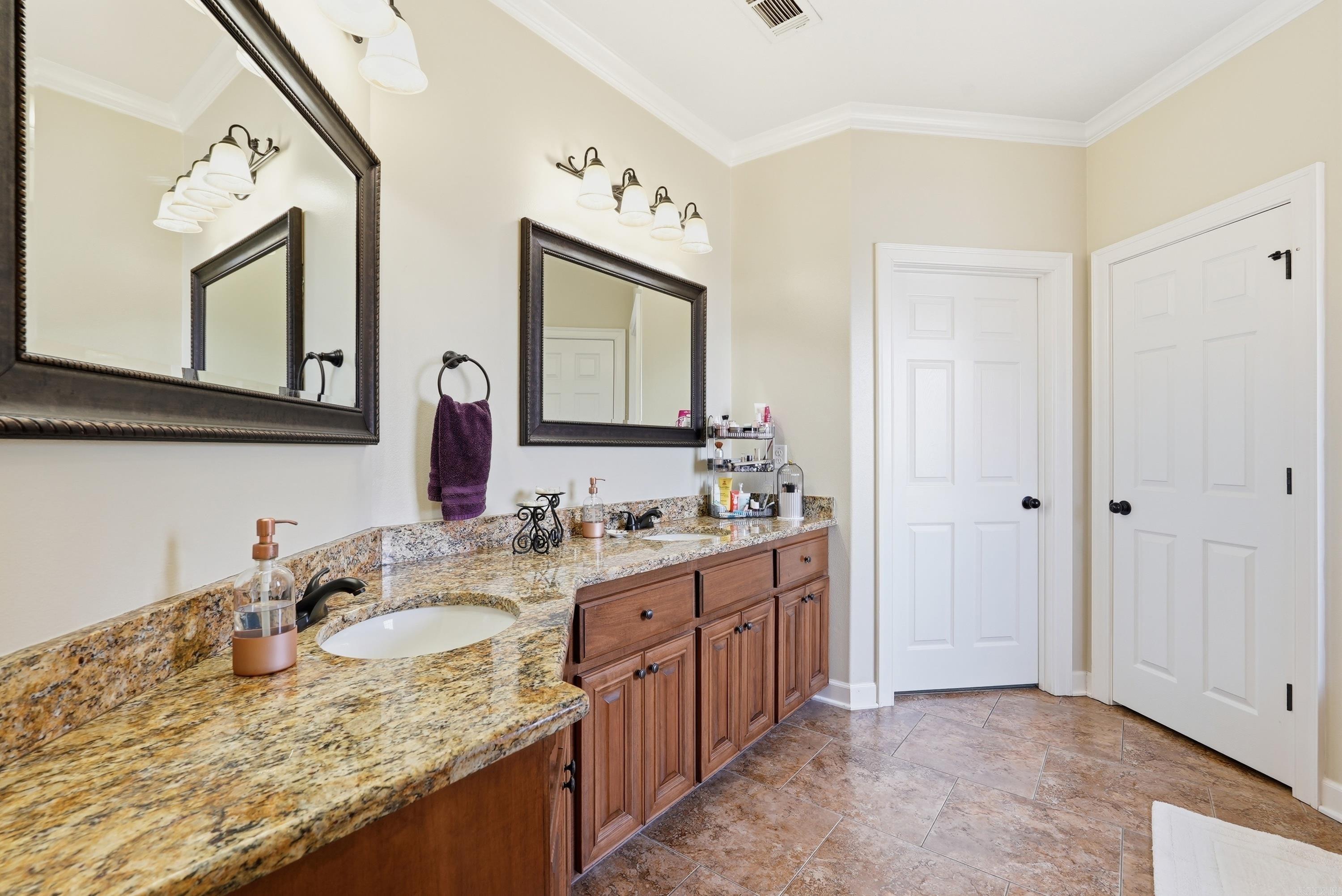 13 Scenic  Greenbrier, AR