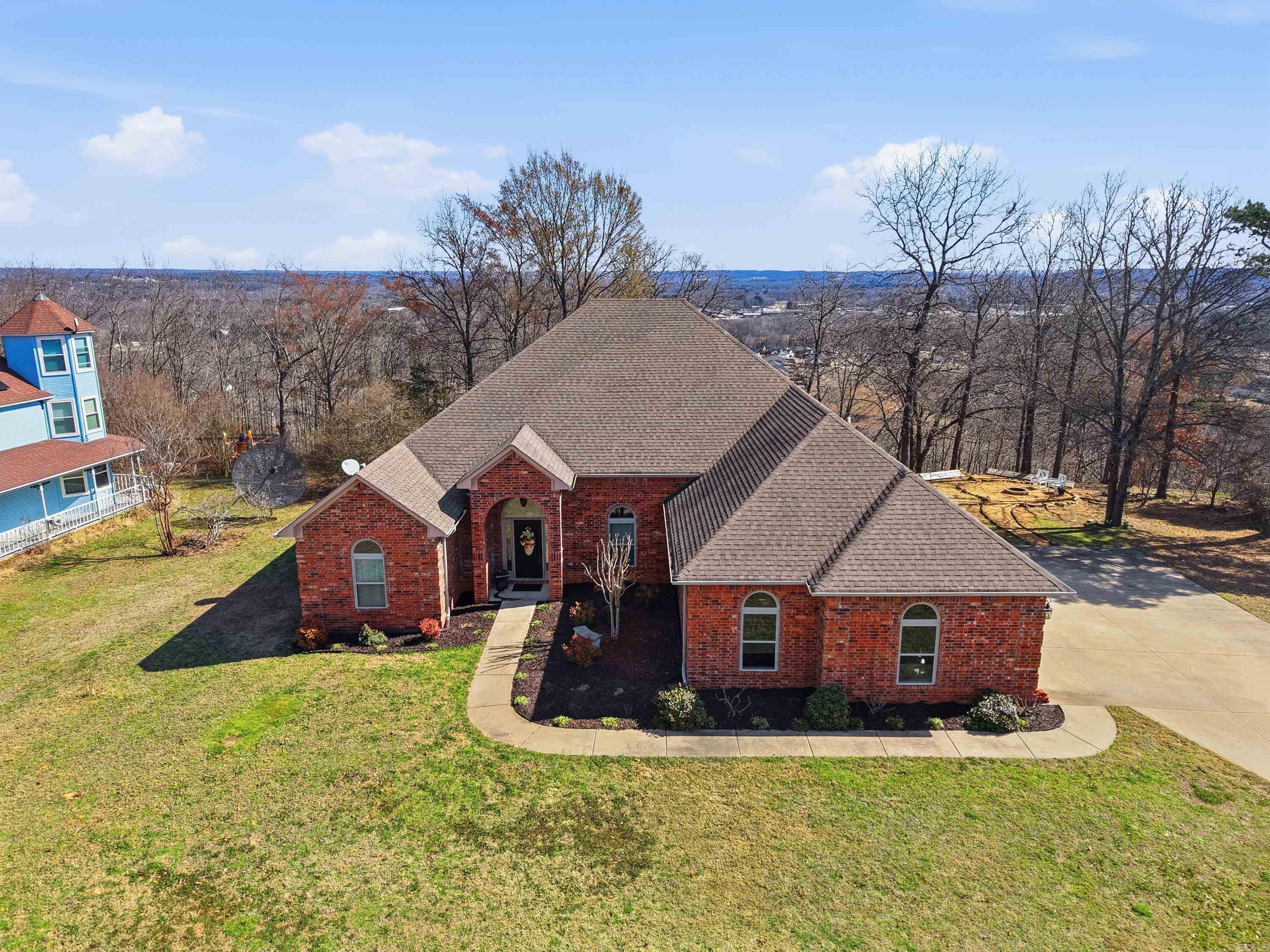 13 Scenic  Greenbrier, AR