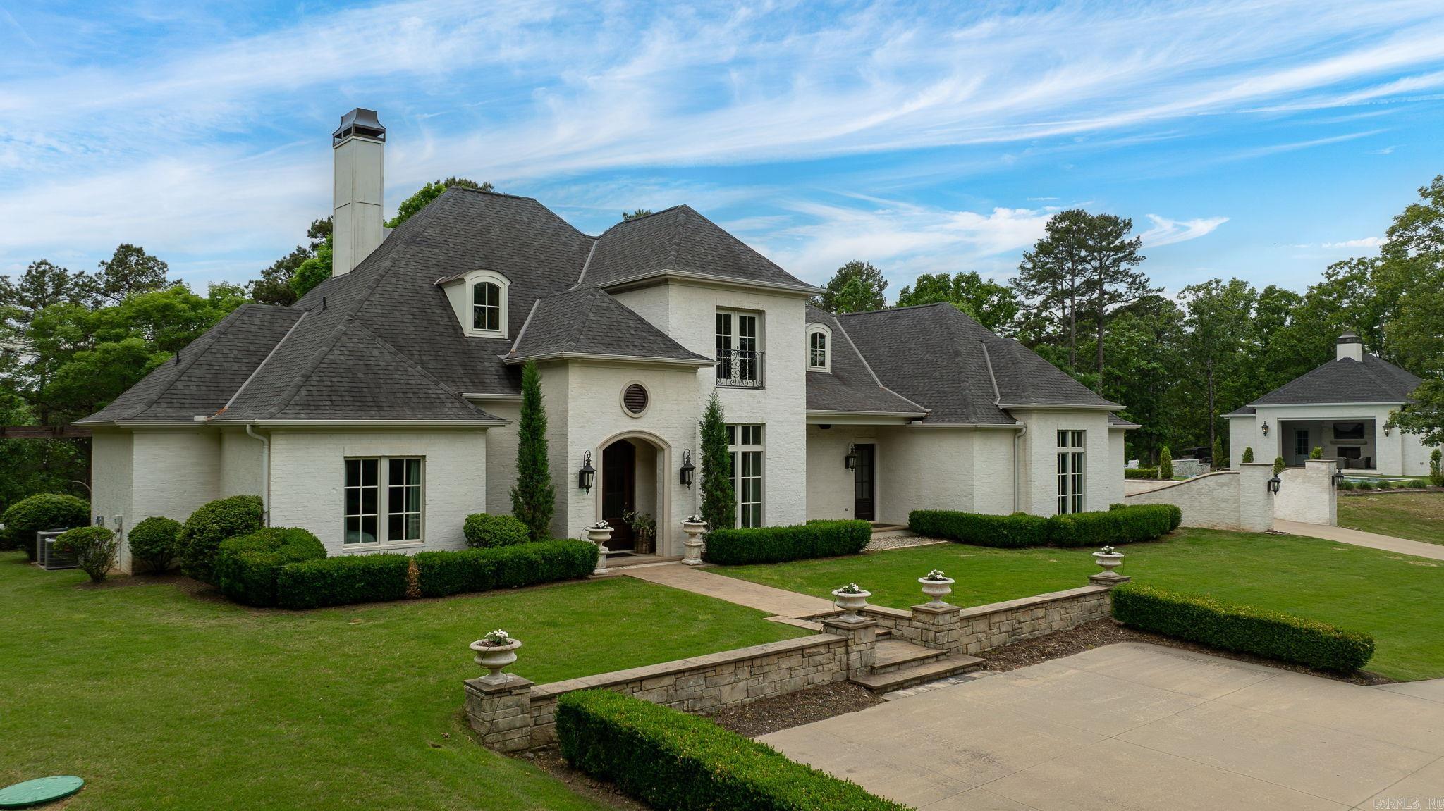 19 Cravache Court