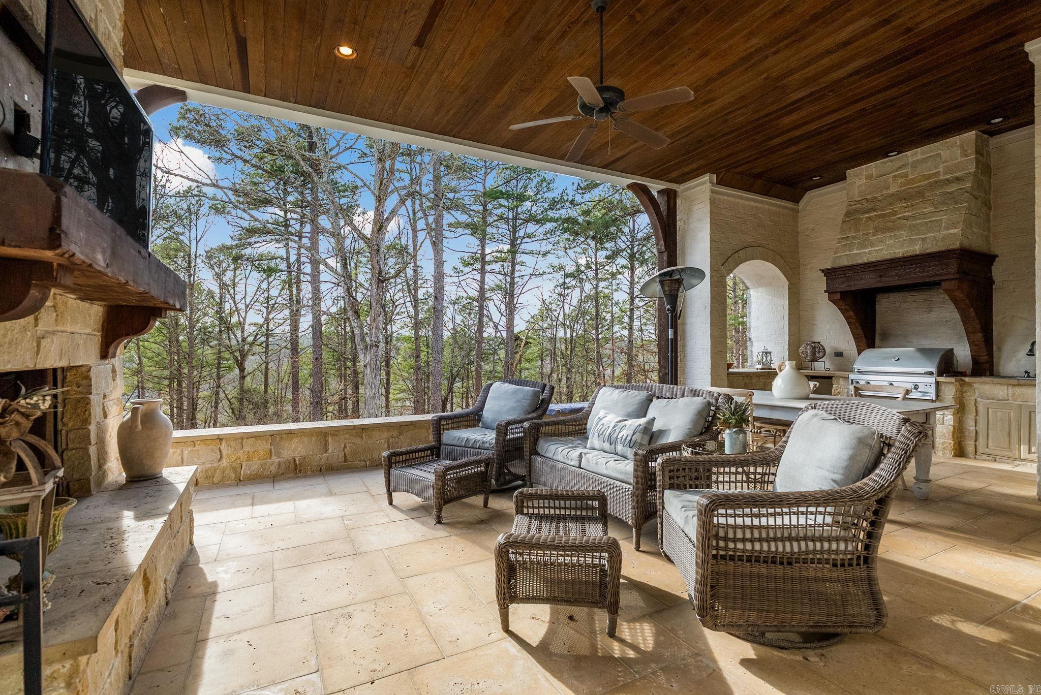 19 Cravache Court  Little Rock, AR