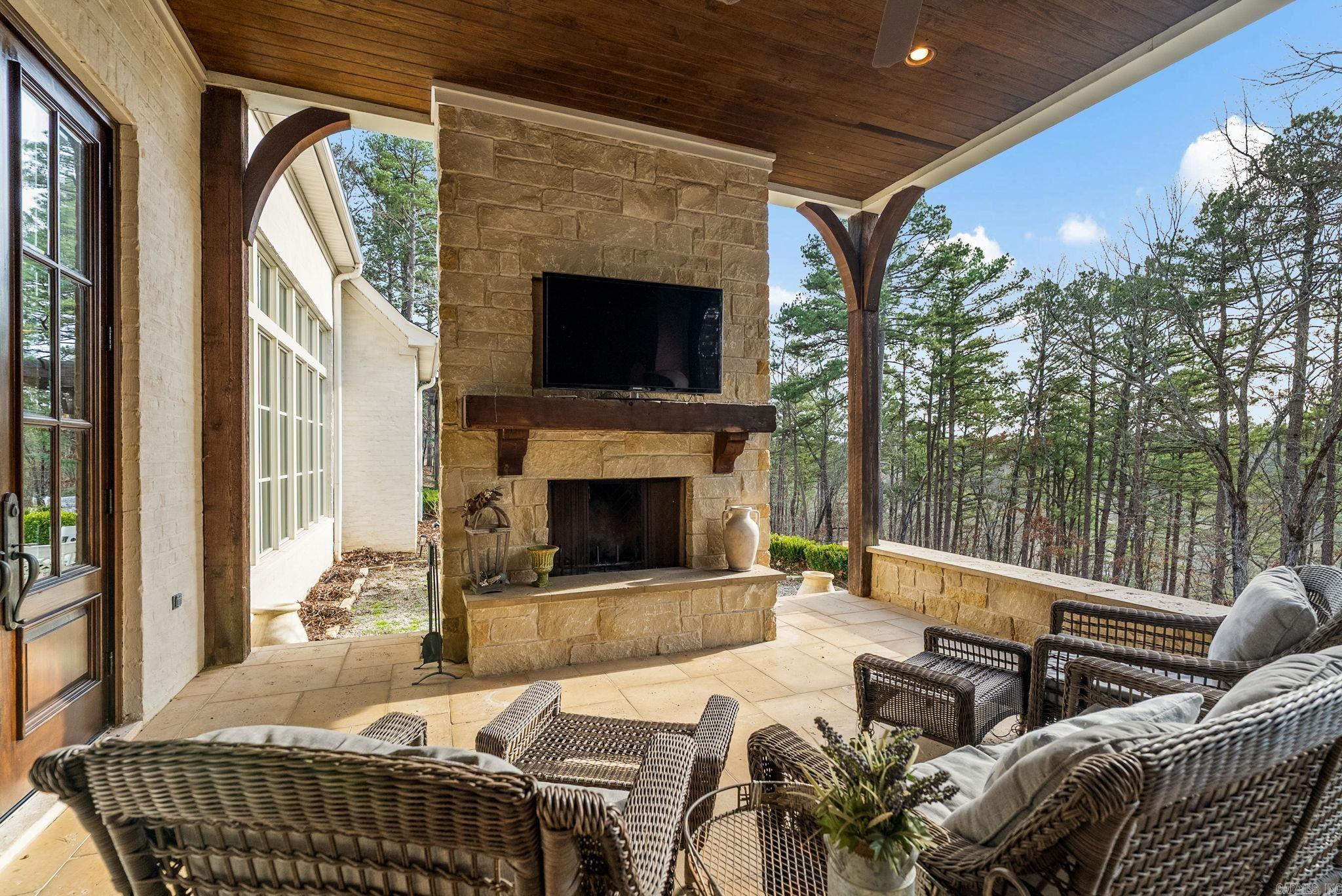 19 Cravache Court  Little Rock, AR