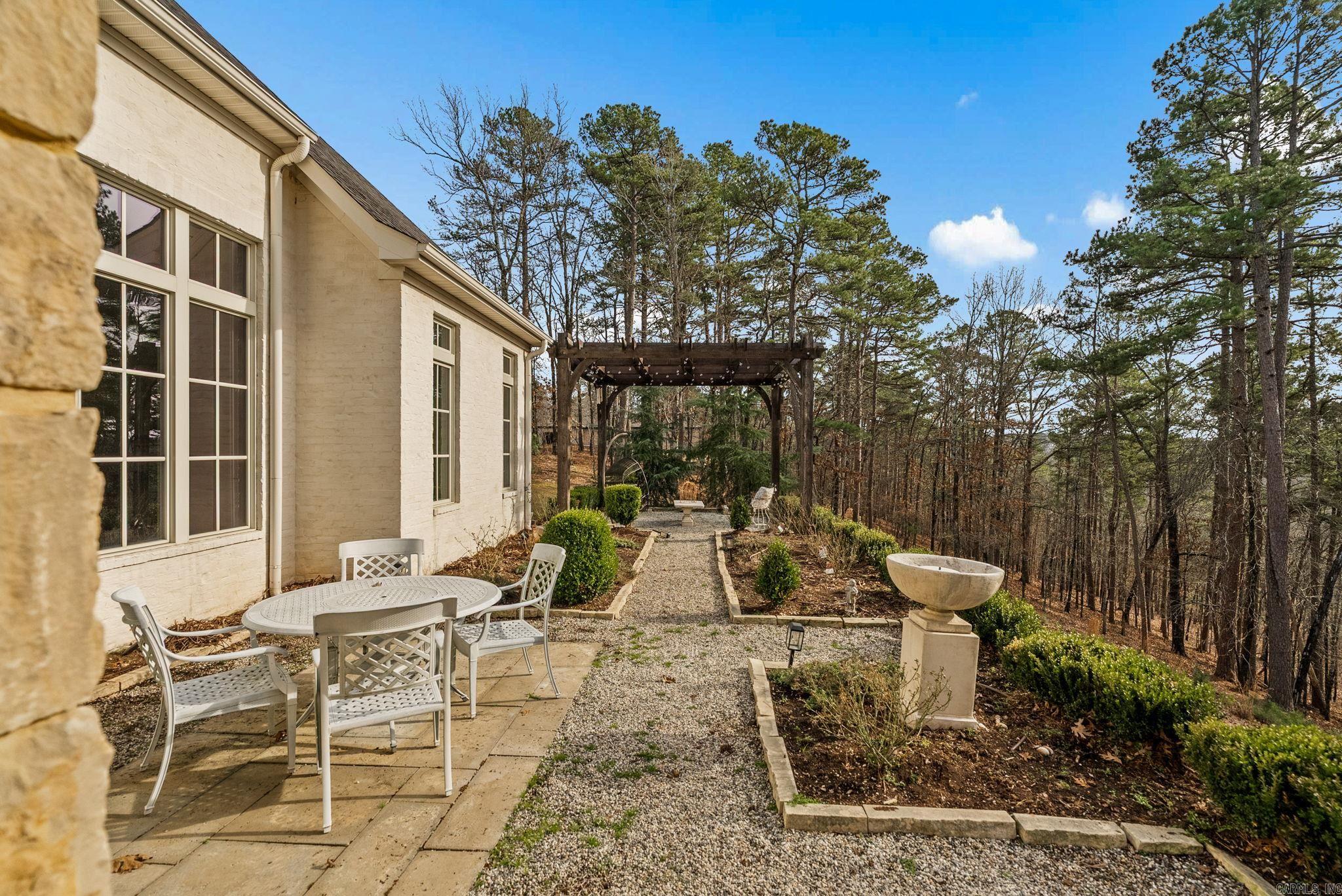 19 Cravache Court  Little Rock, AR