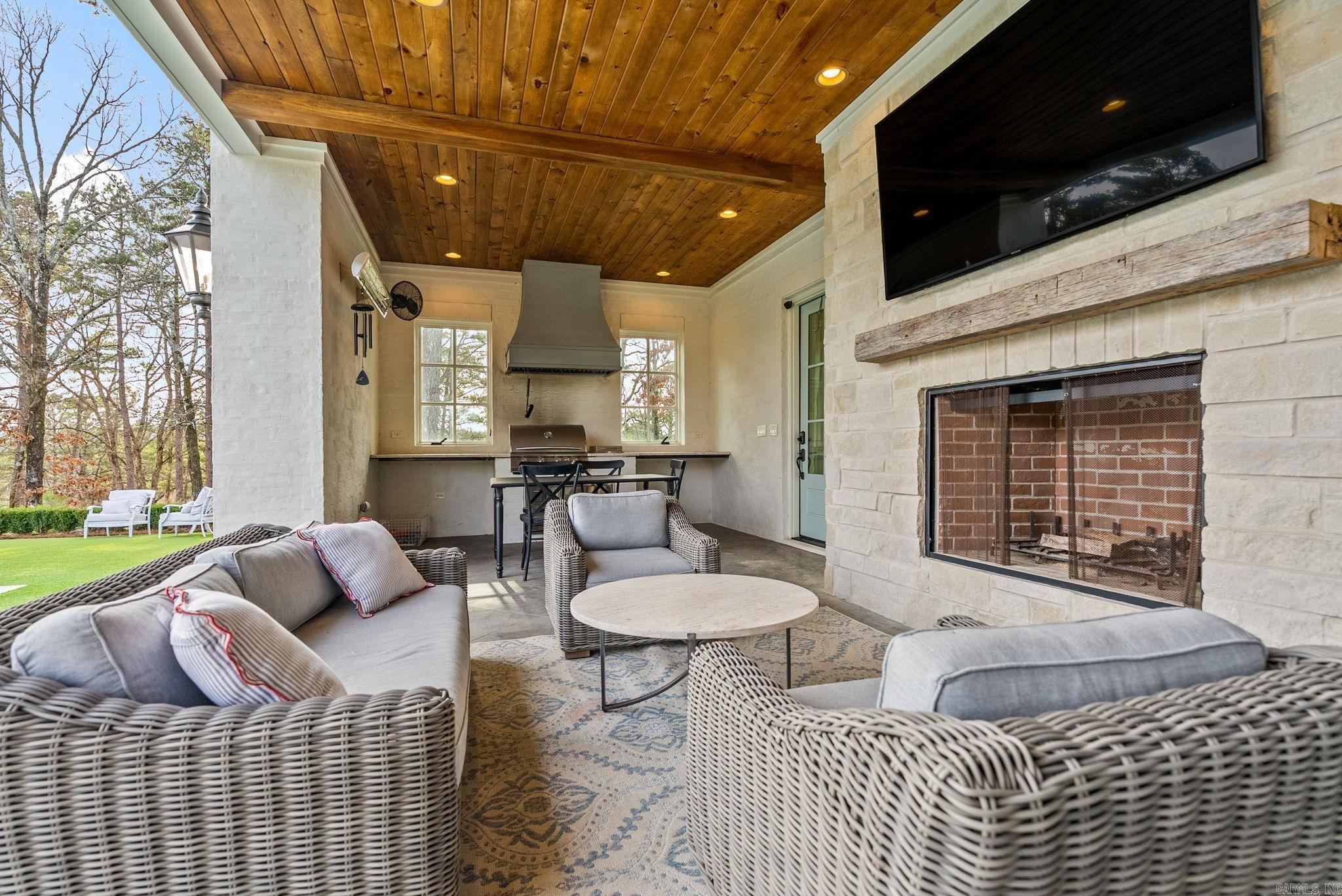 19 Cravache Court  Little Rock, AR