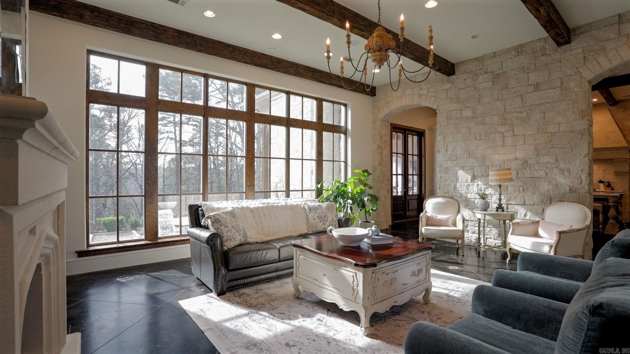 19 Cravache Court  Little Rock, AR