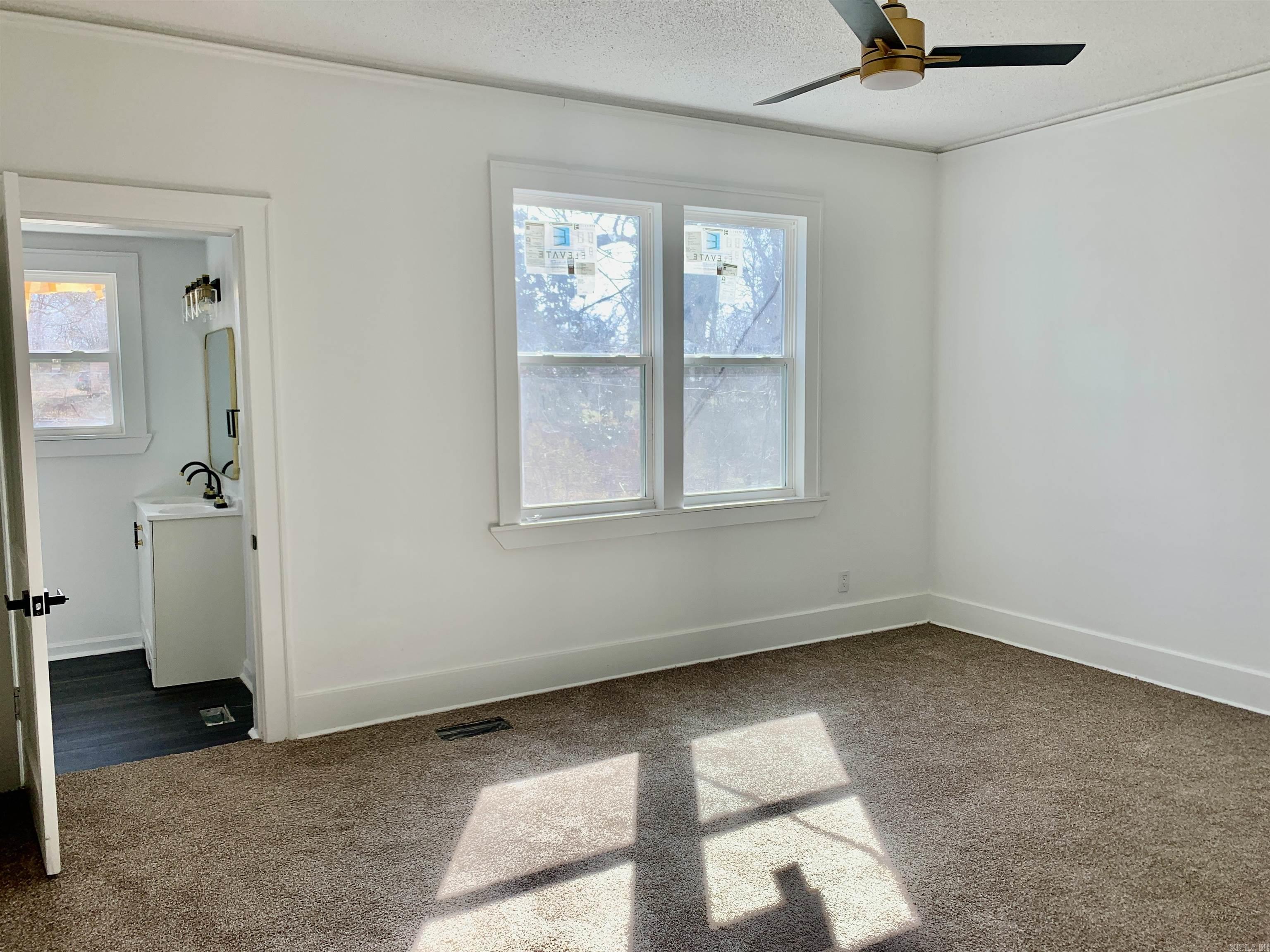 2411 W 16th  Little Rock, AR