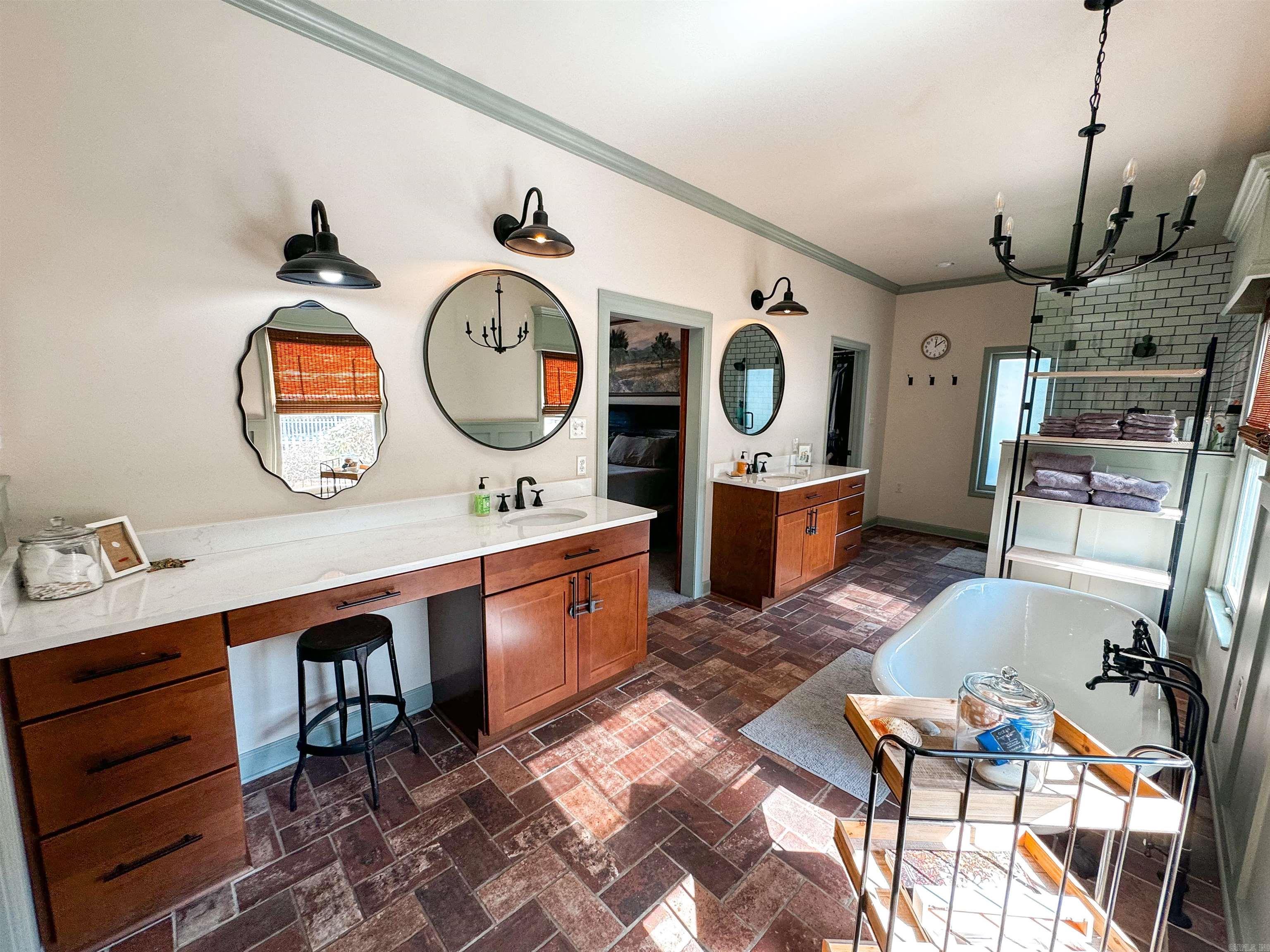 8 Hillcreek Circle  Searcy, AR