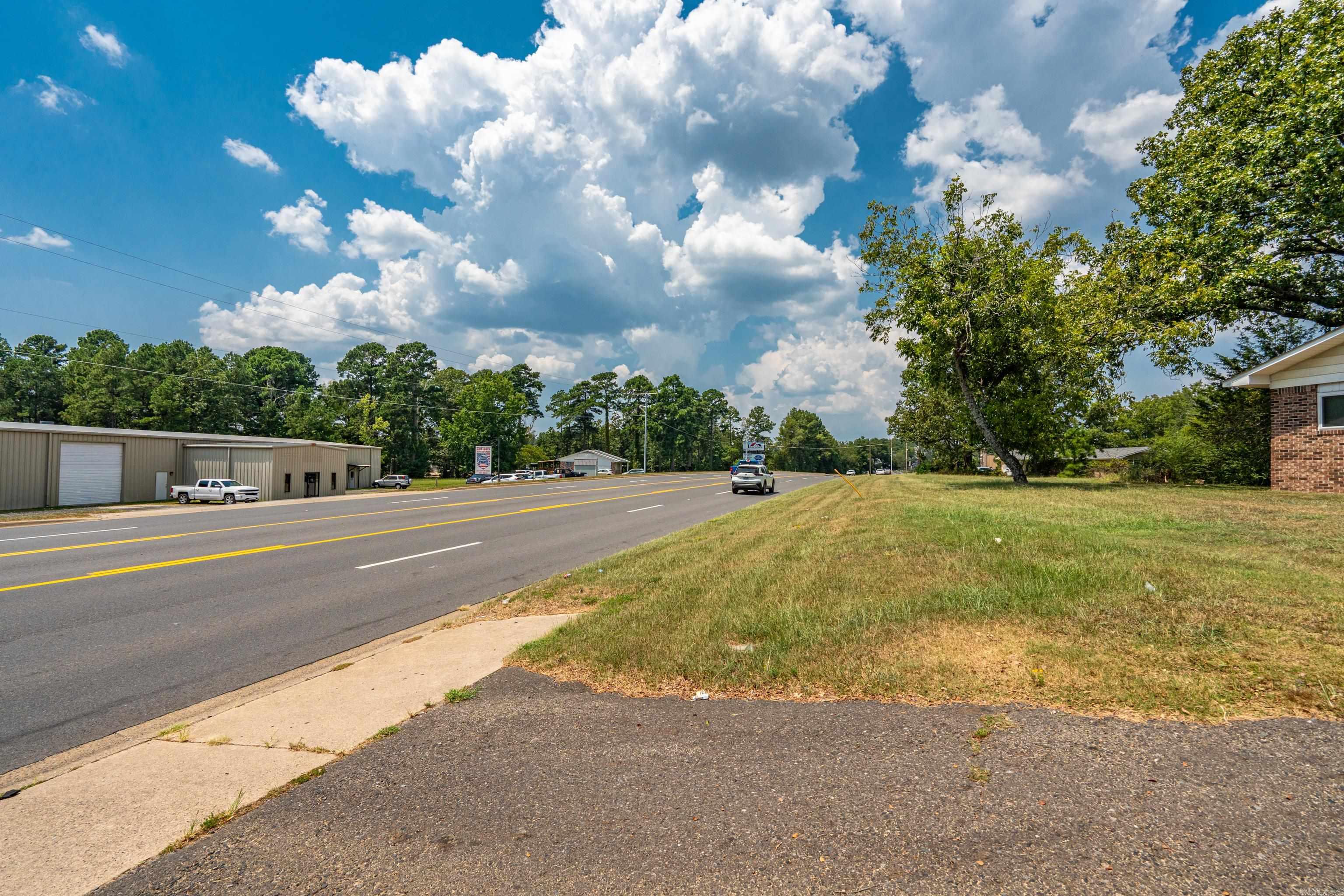 3370 Airport  Pearcy, AR