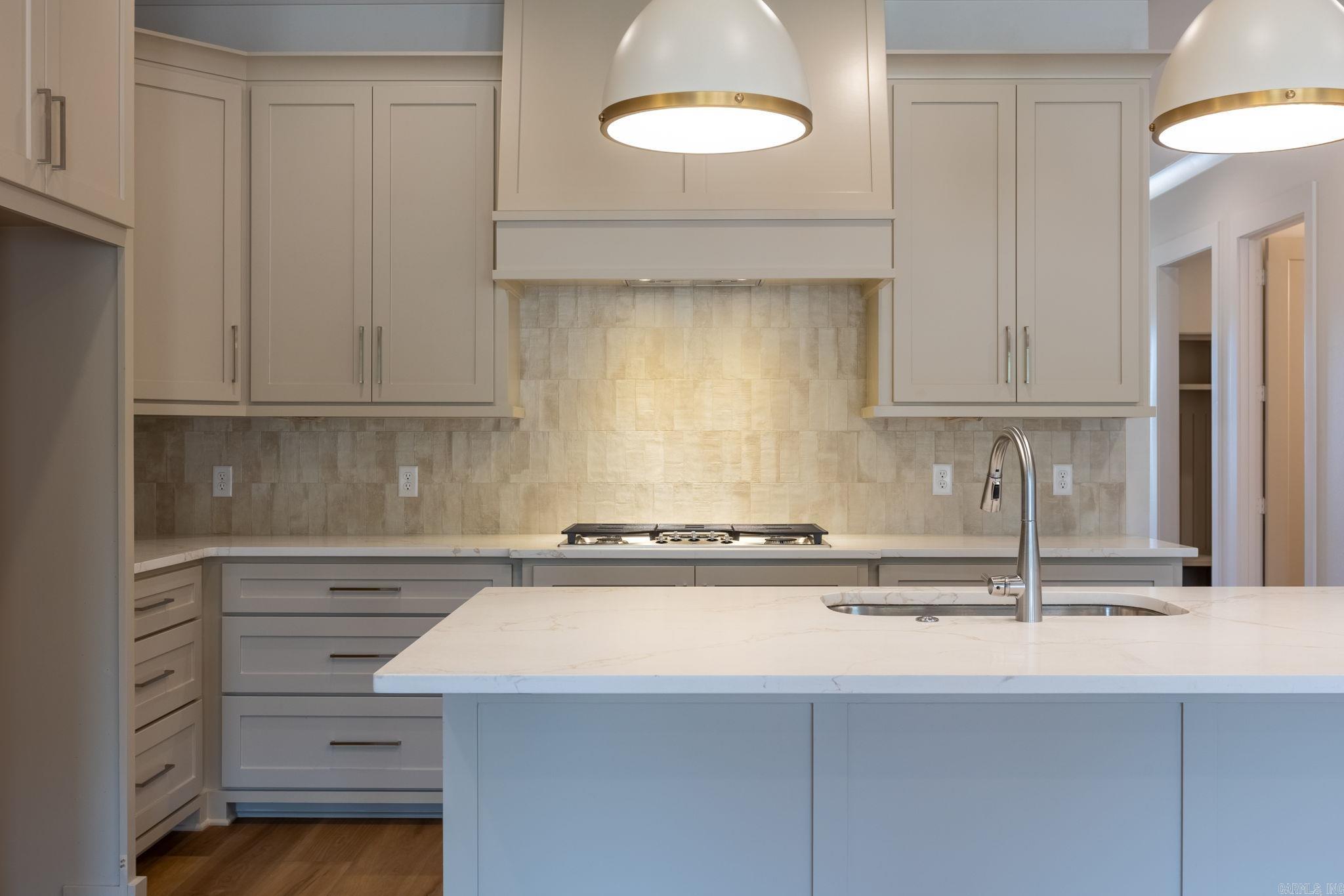 18 Mountain Brook Road Little Rock, AR 72223