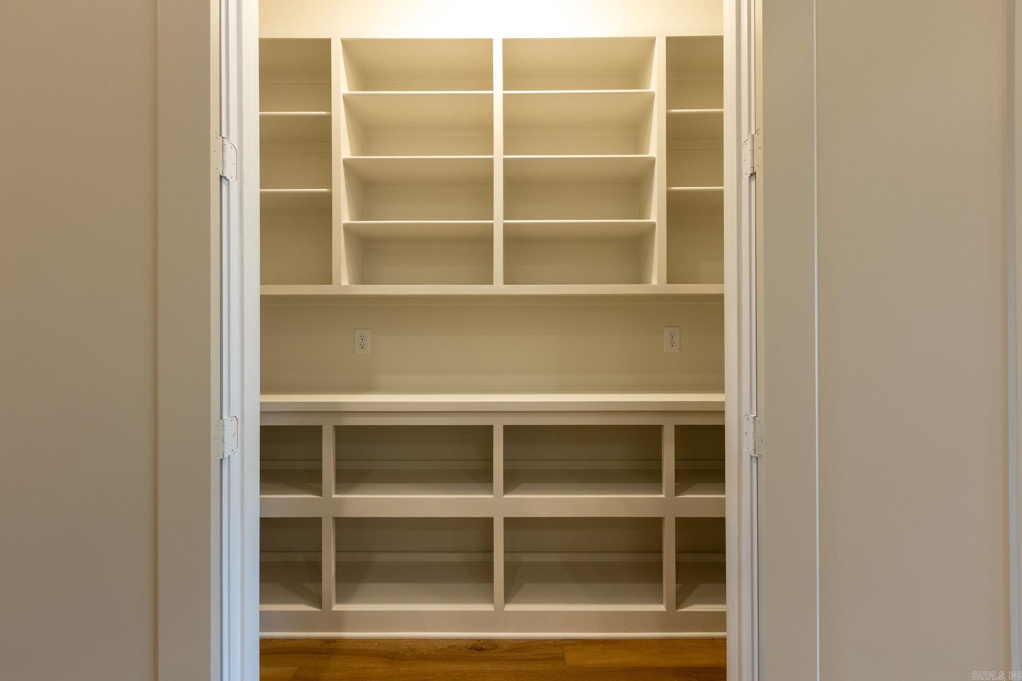 18 Mountain Brook Road Little Rock, AR 72223