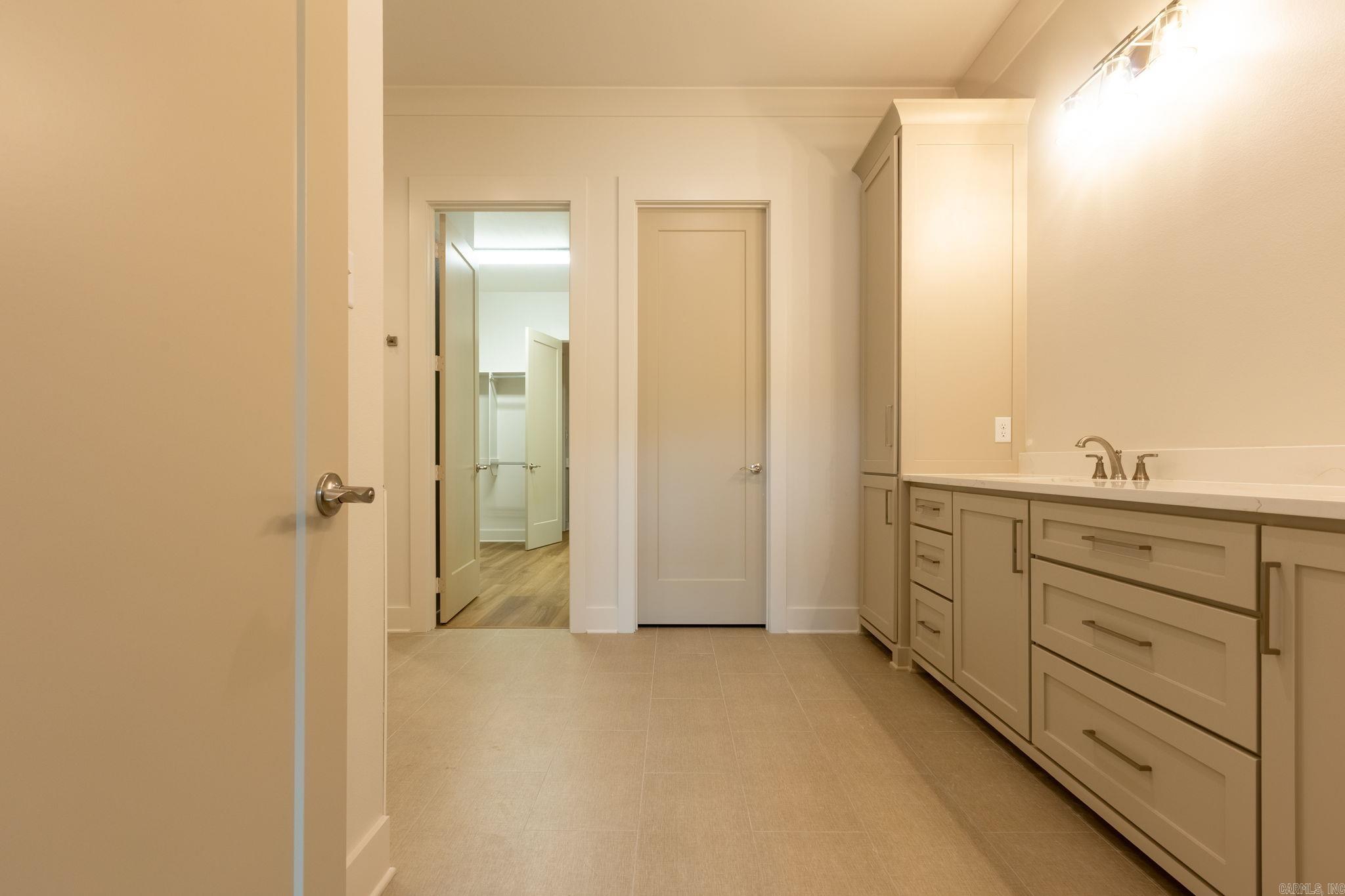 18 Mountain Brook Road Little Rock, AR 72223