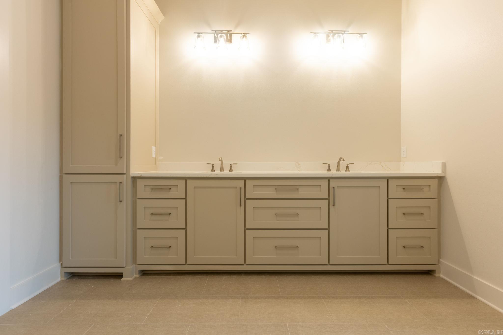 18 Mountain Brook Road Little Rock, AR 72223