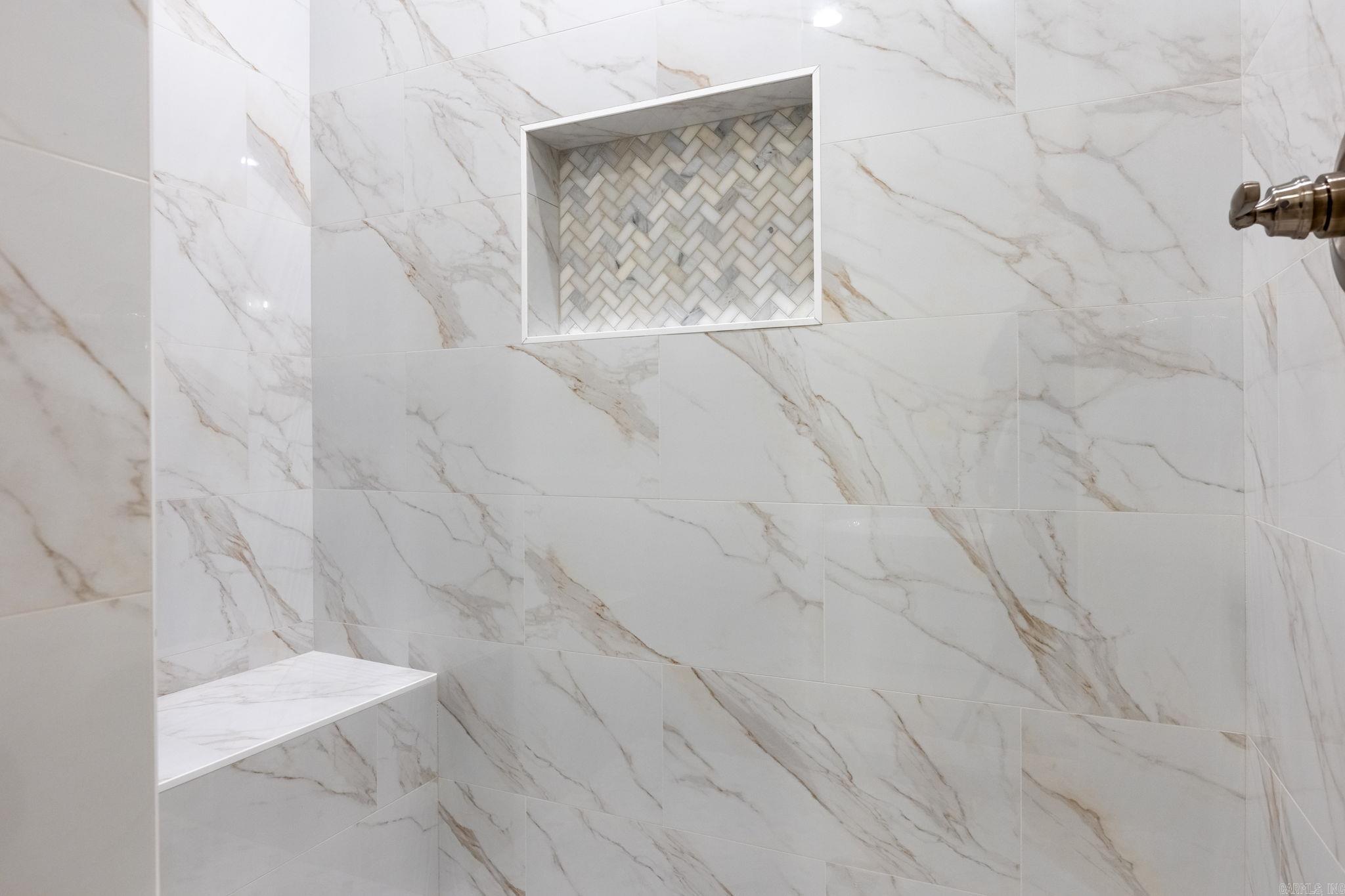 18 Mountain Brook Road Little Rock, AR 72223