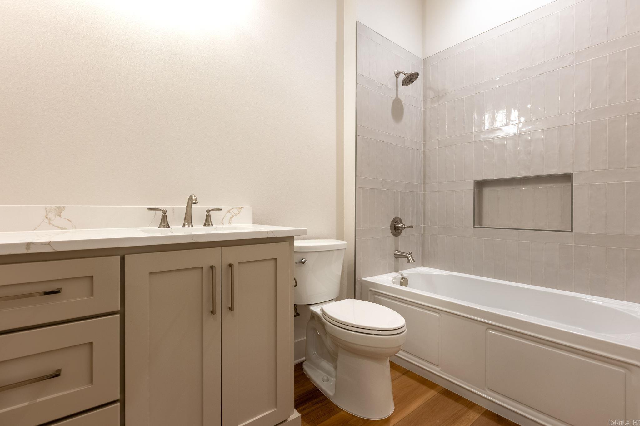 18 Mountain Brook Road Little Rock, AR 72223