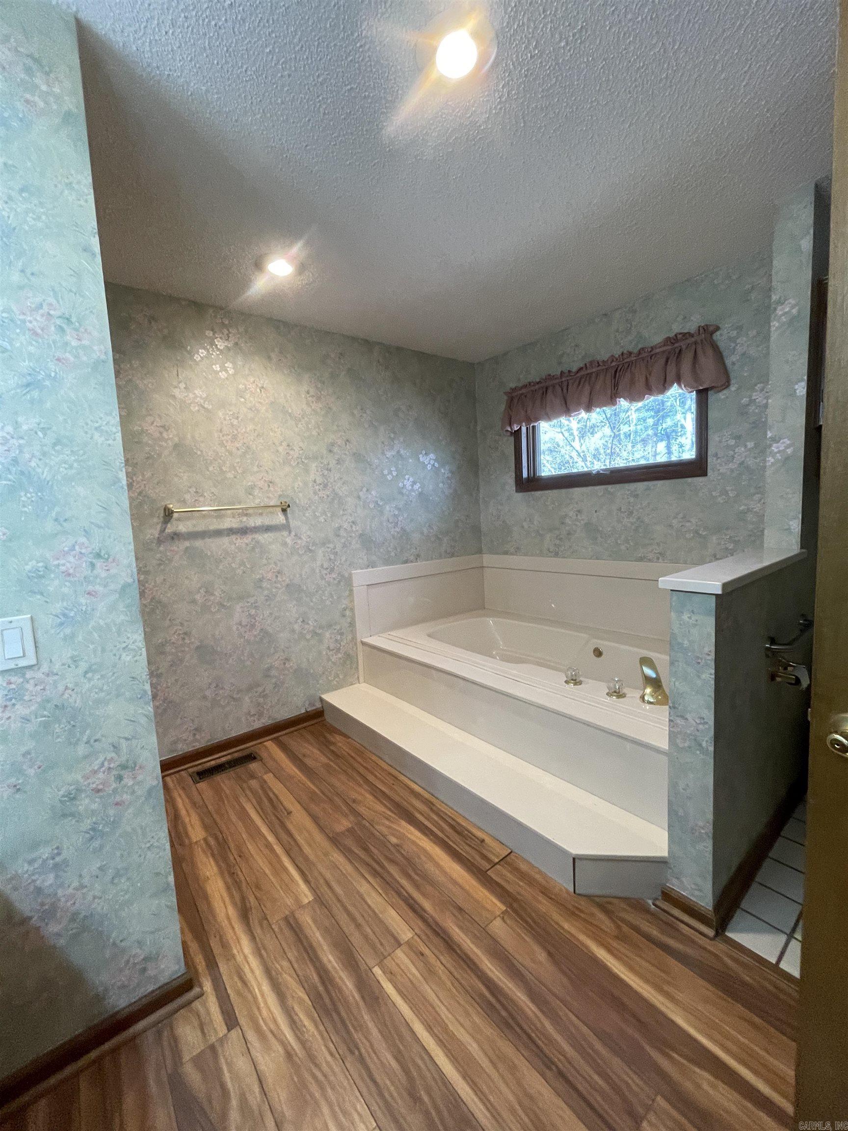 81 Pintuerero  Hot Springs Village, AR