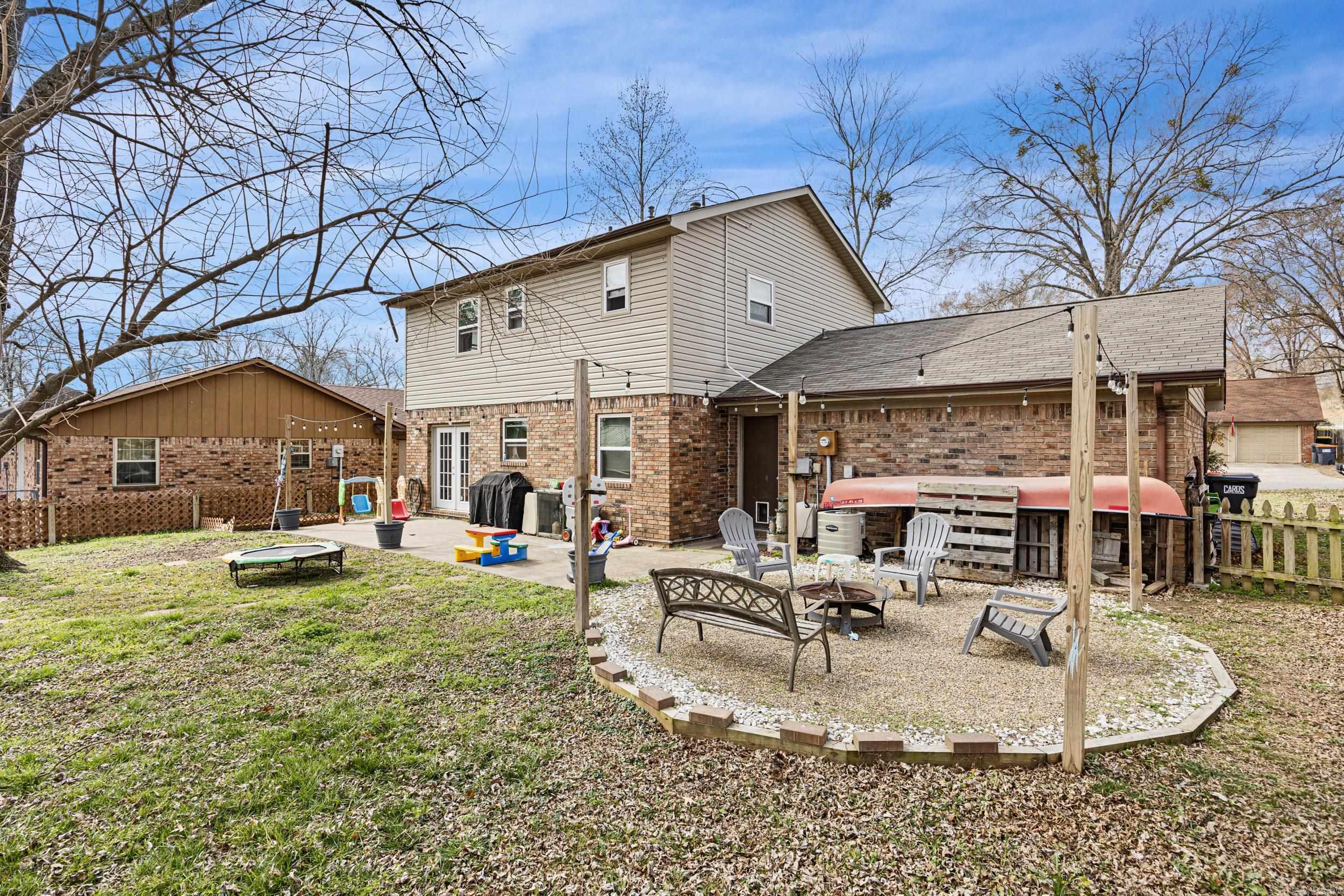 1512 N Jackson  Russellville, AR