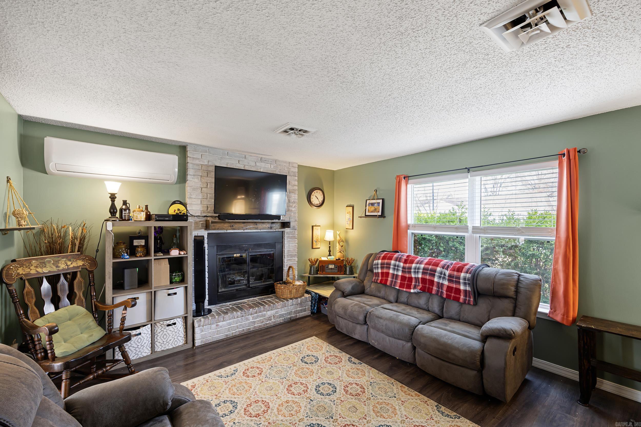 1512 N Jackson  Russellville, AR