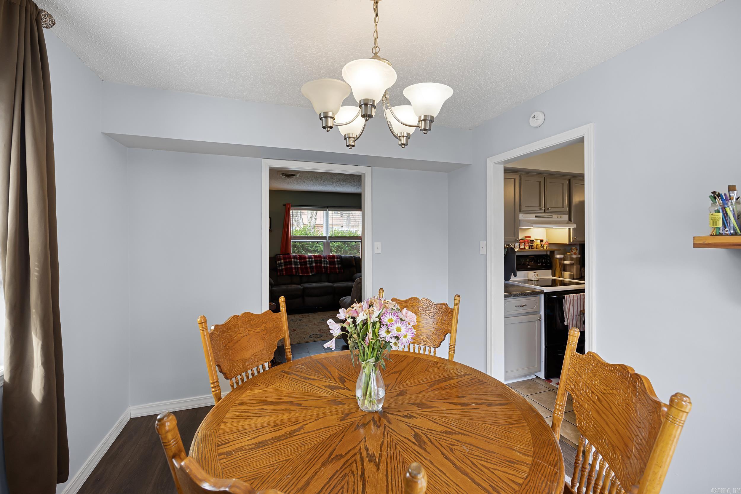 1512 N Jackson  Russellville, AR