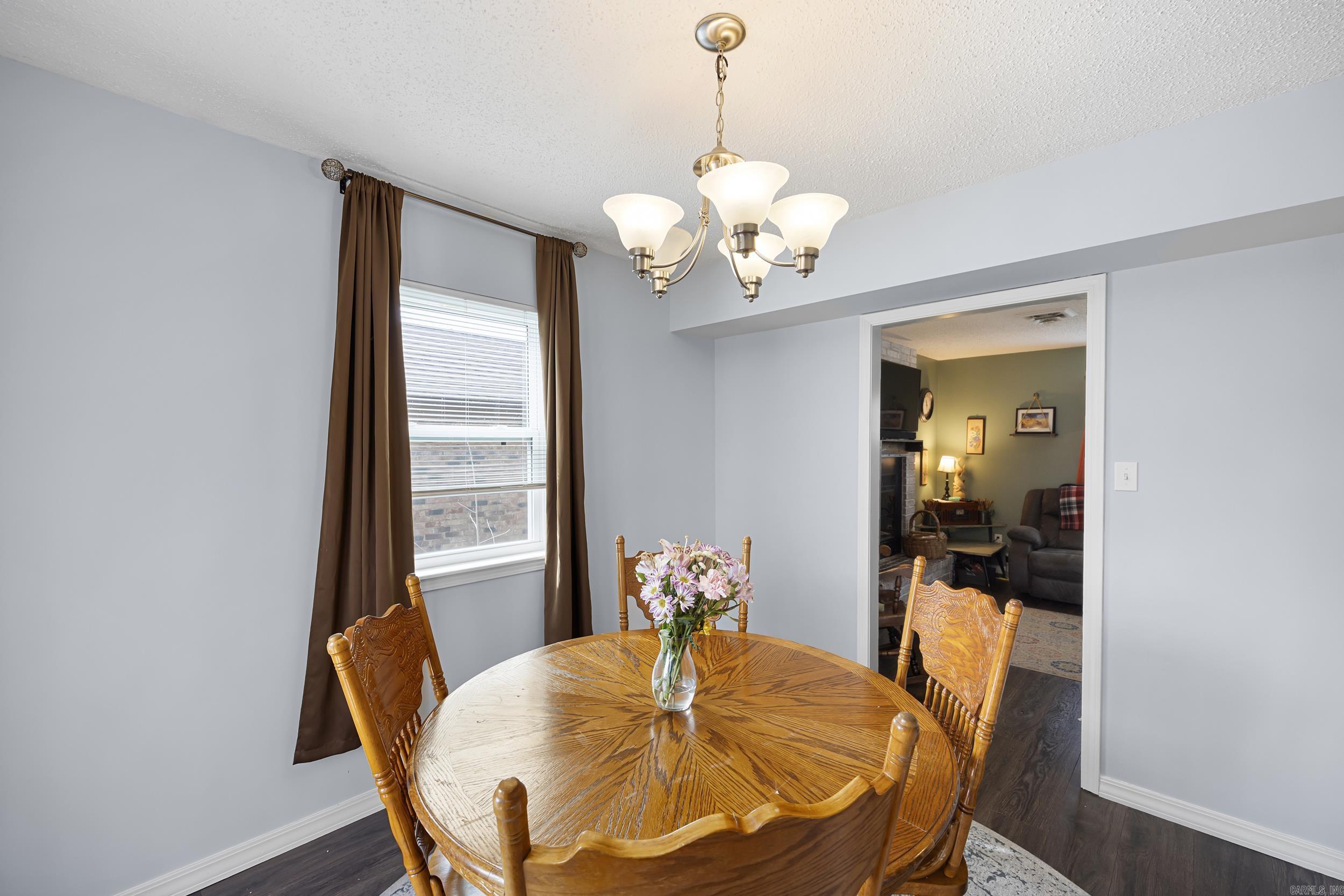 1512 N Jackson  Russellville, AR