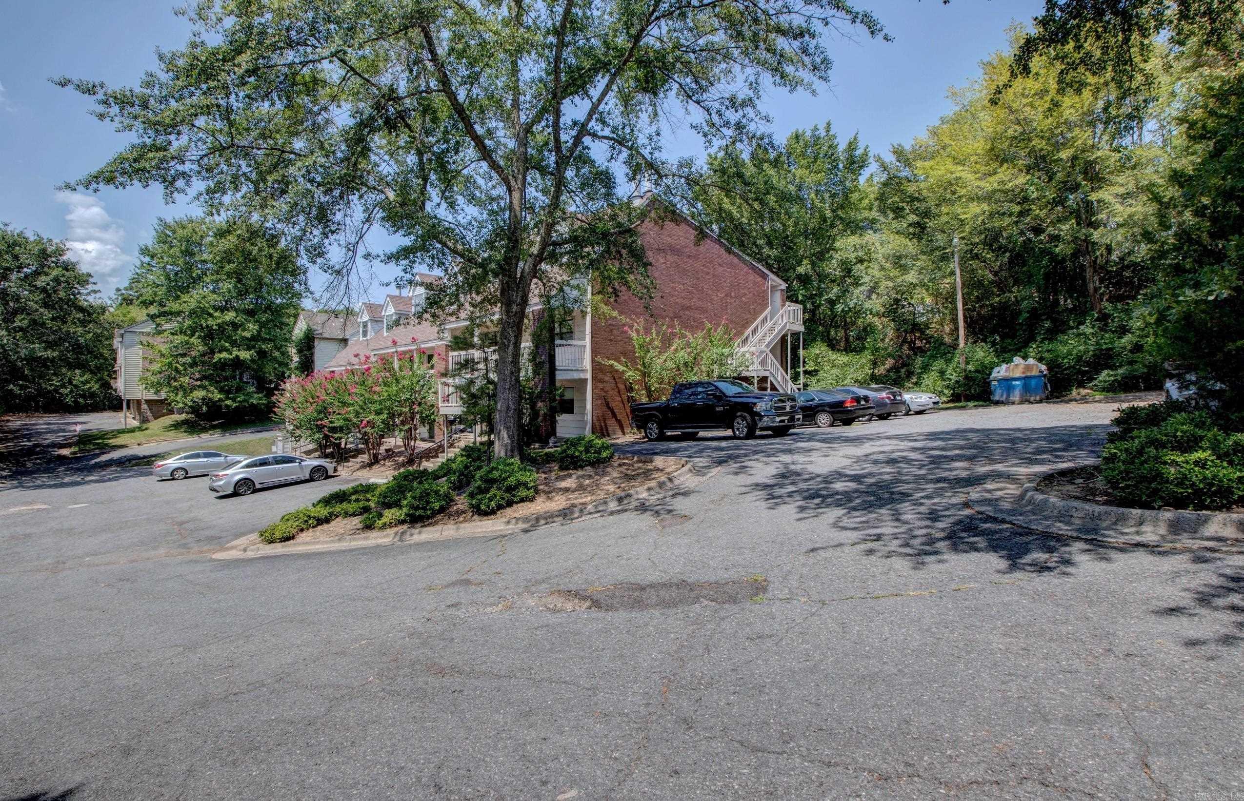 1906 N Bryant  Little Rock, AR