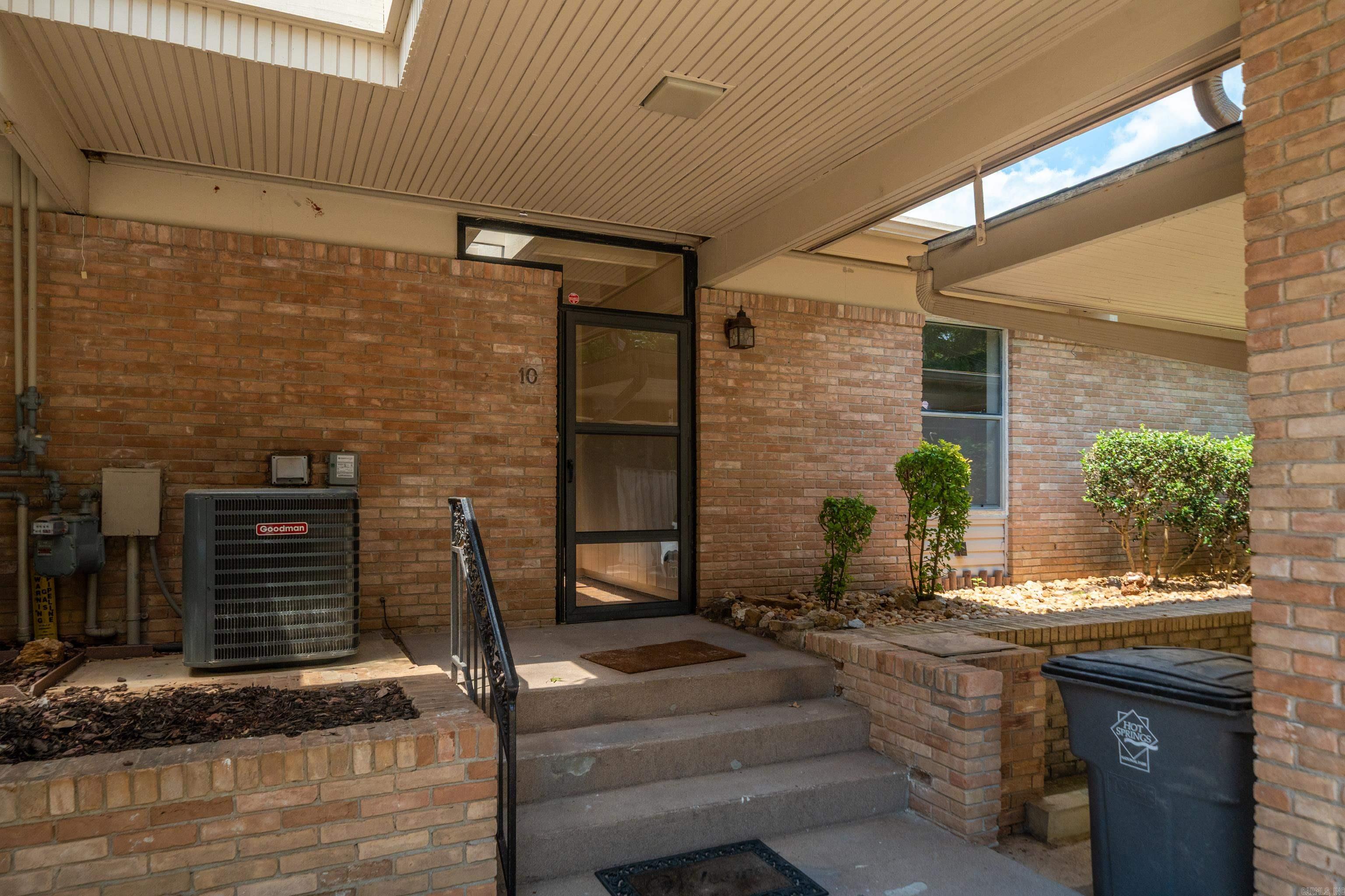 575 BELVEDERE  Hot Springs, AR