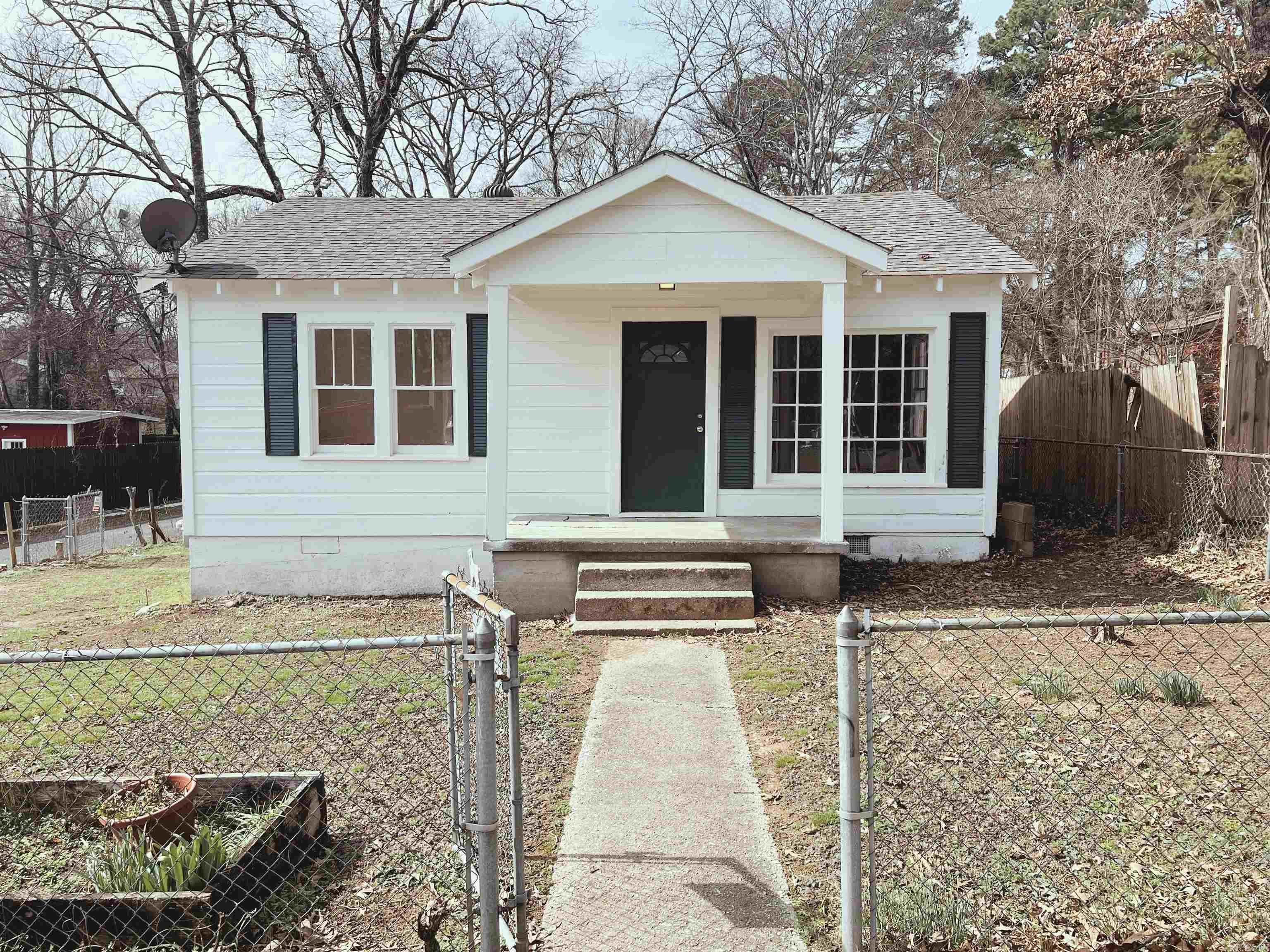 310  Wynn  Hot Springs, AR