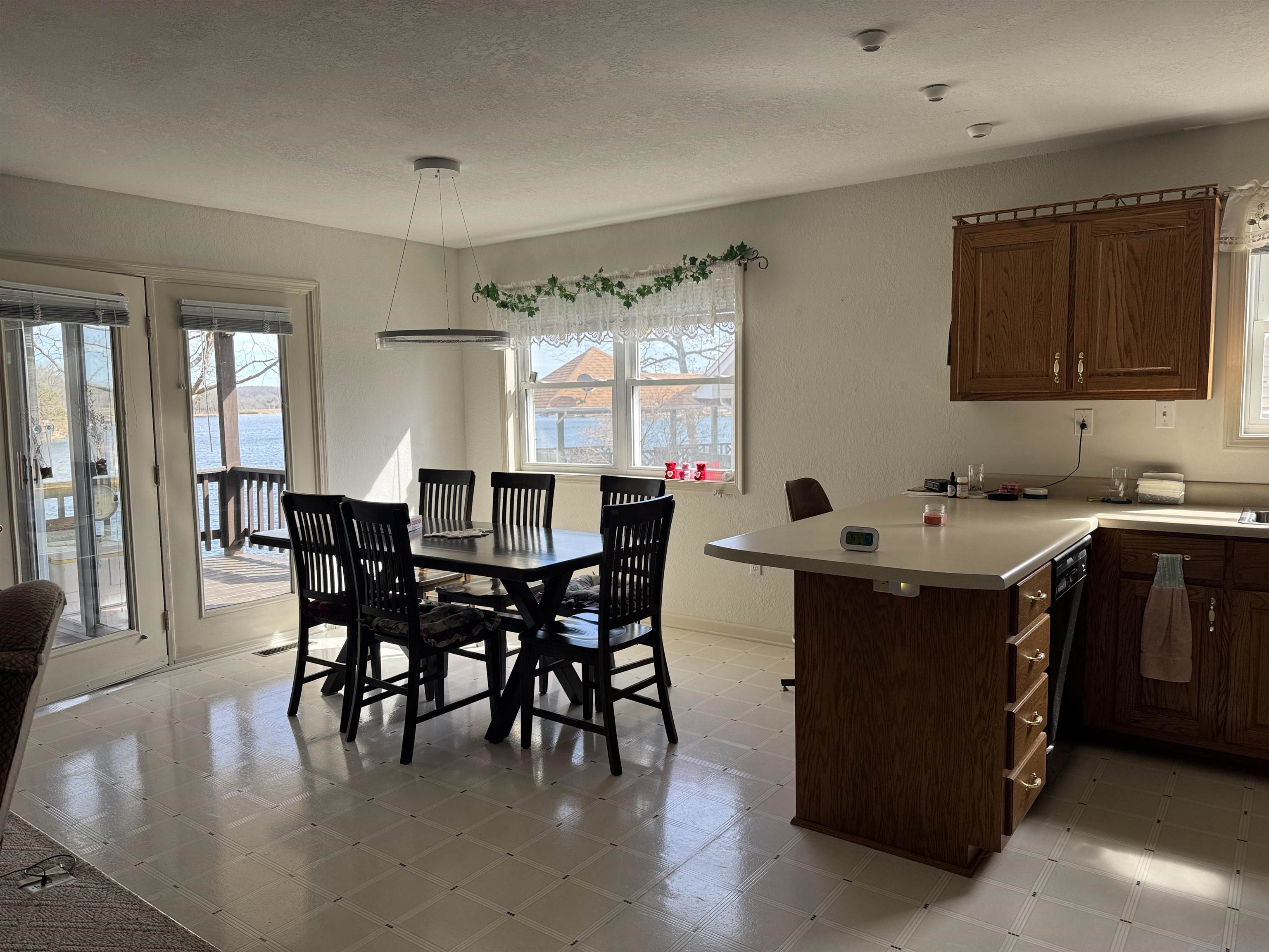 37 Los Indios  Cherokee Village, AR