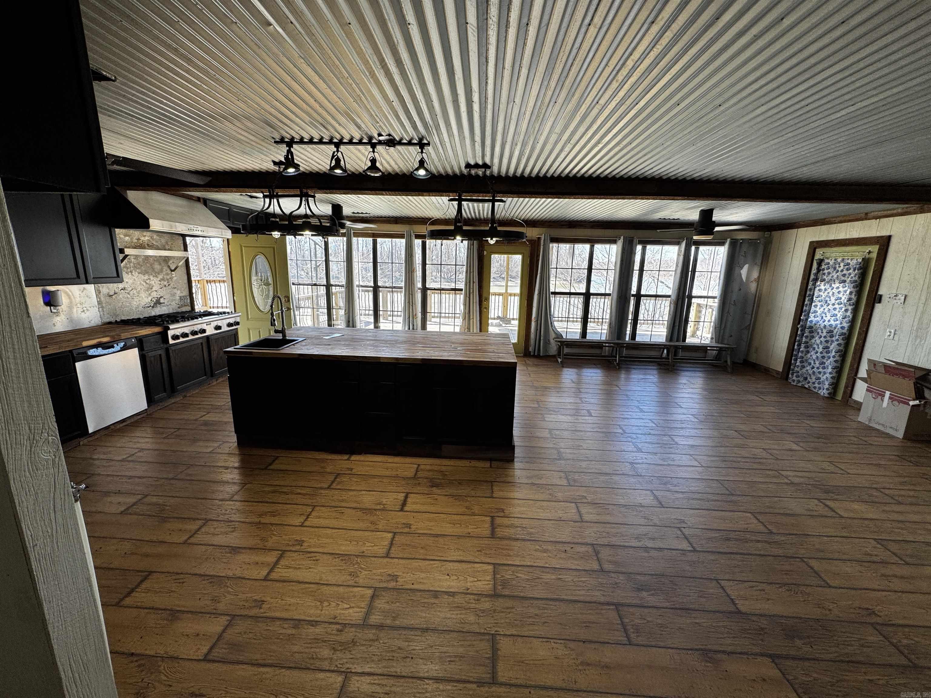 469 Taylor Bay  Augusta, AR