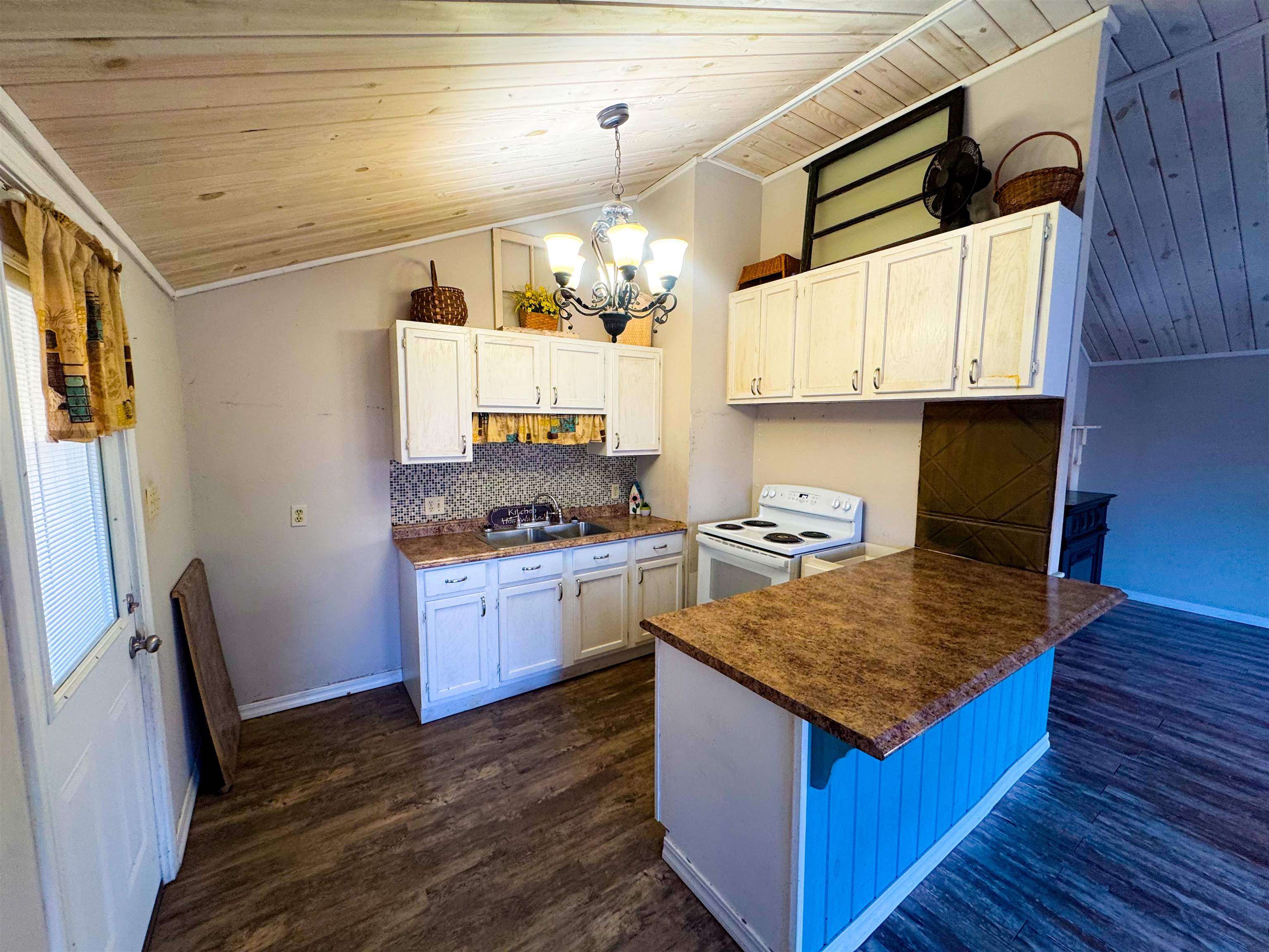 14 Cherokee  Cherokee Village, AR