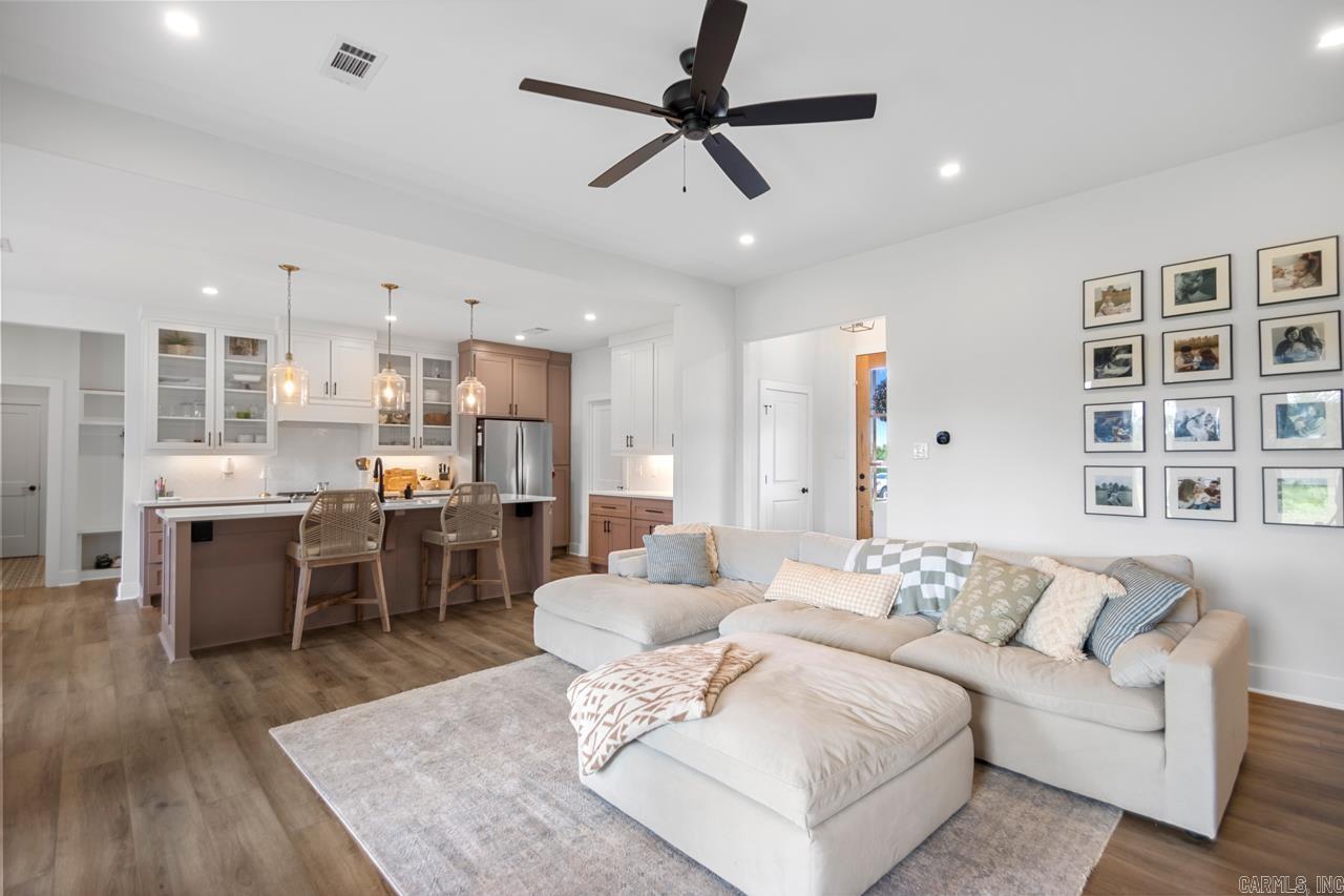 1001 Cambri  Hensley, AR