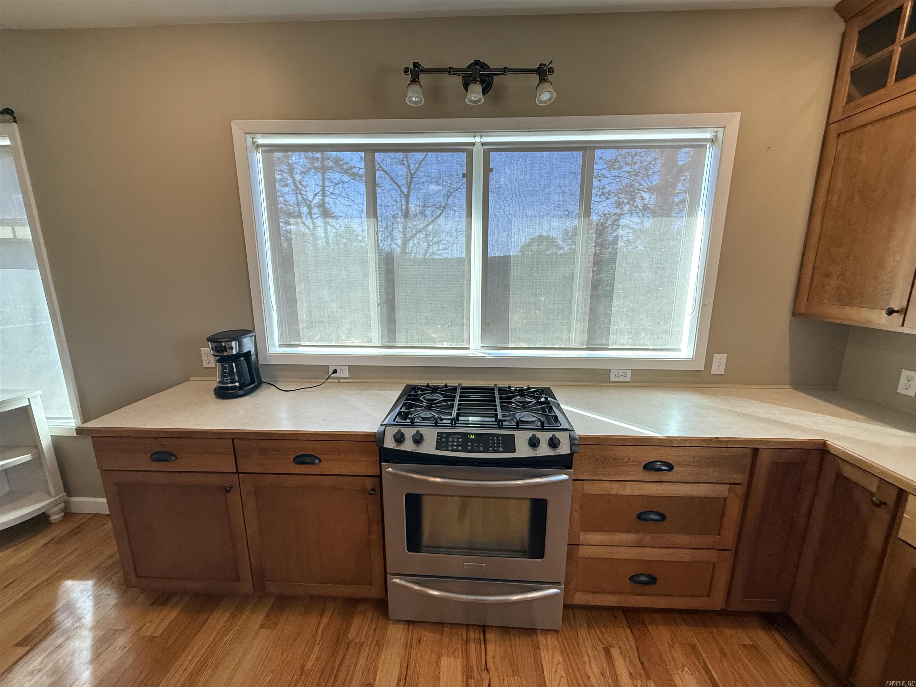 95 Red Oak St.  Pleasant Plains, AR