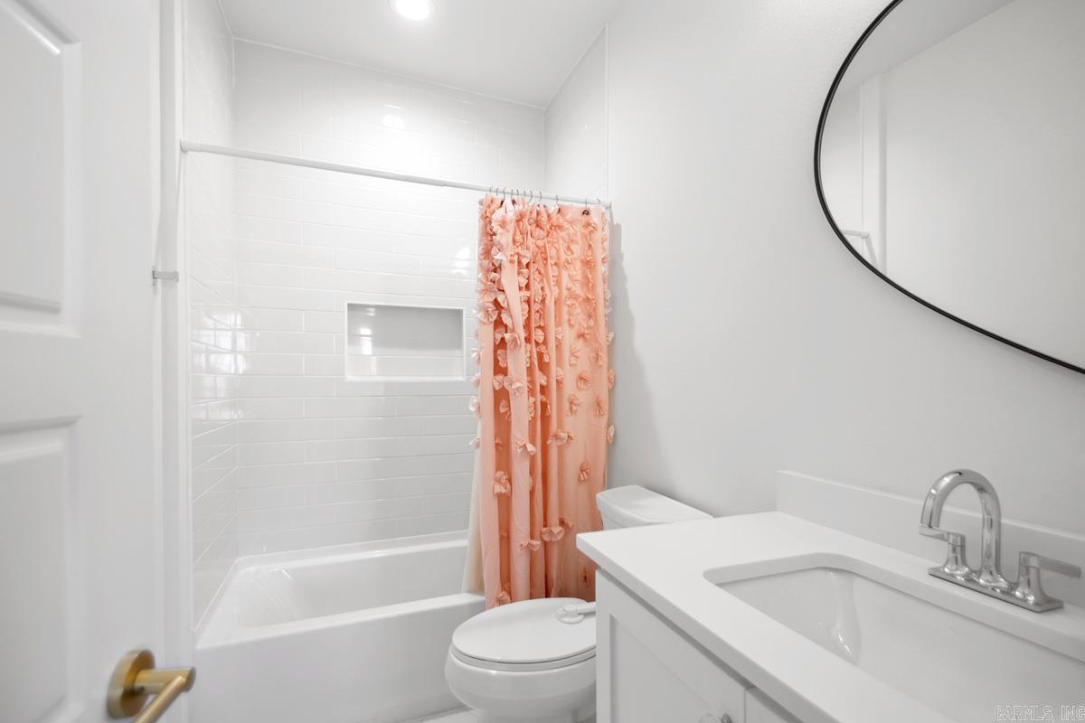 6560 Westminster  Benton, AR