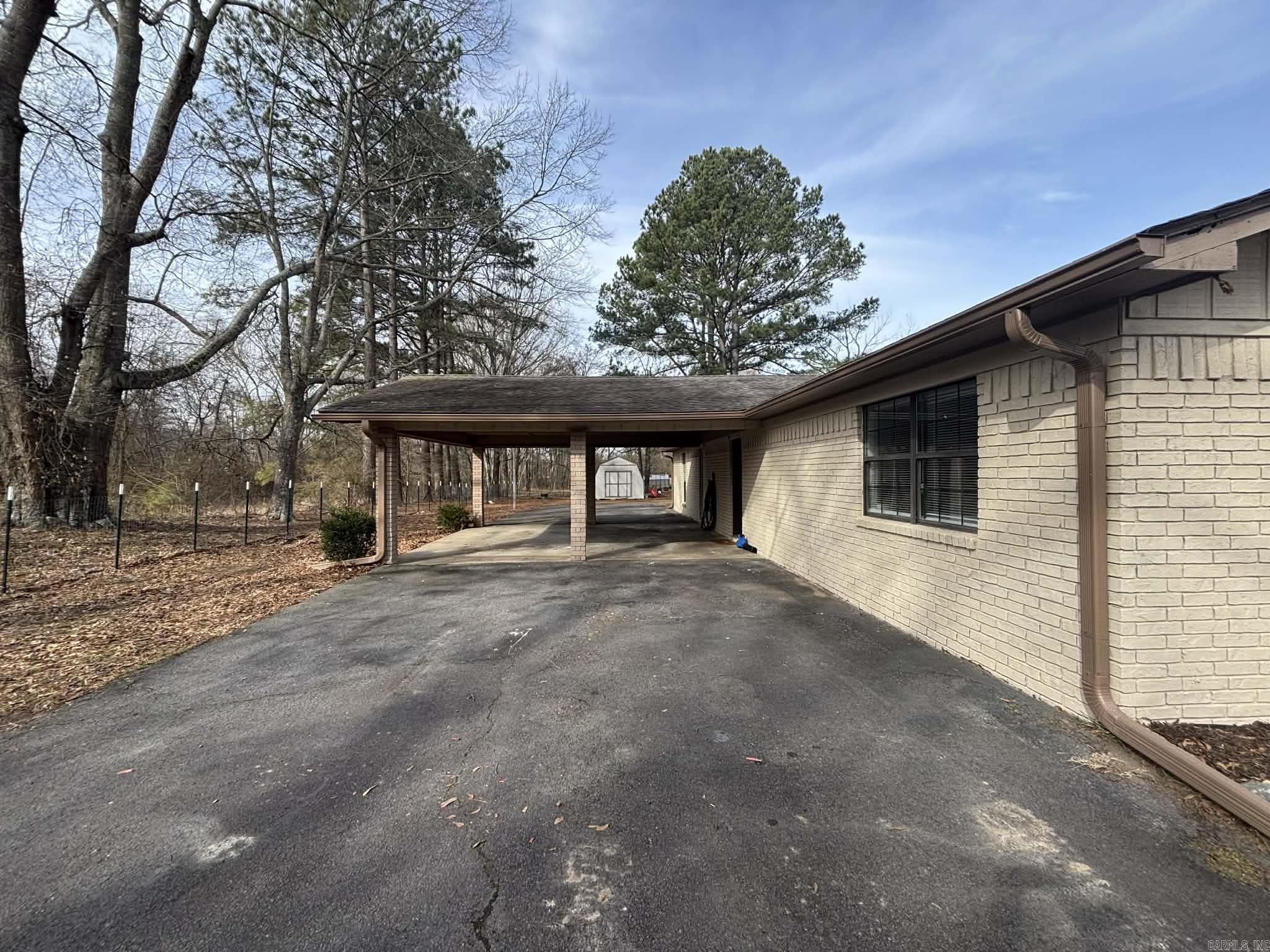 9 Snowden  Greenbrier, AR