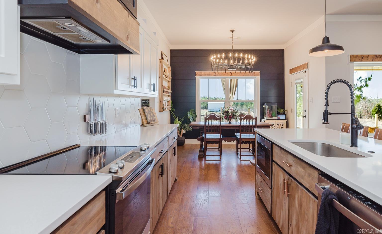 10519 Highway 298  Benton, AR