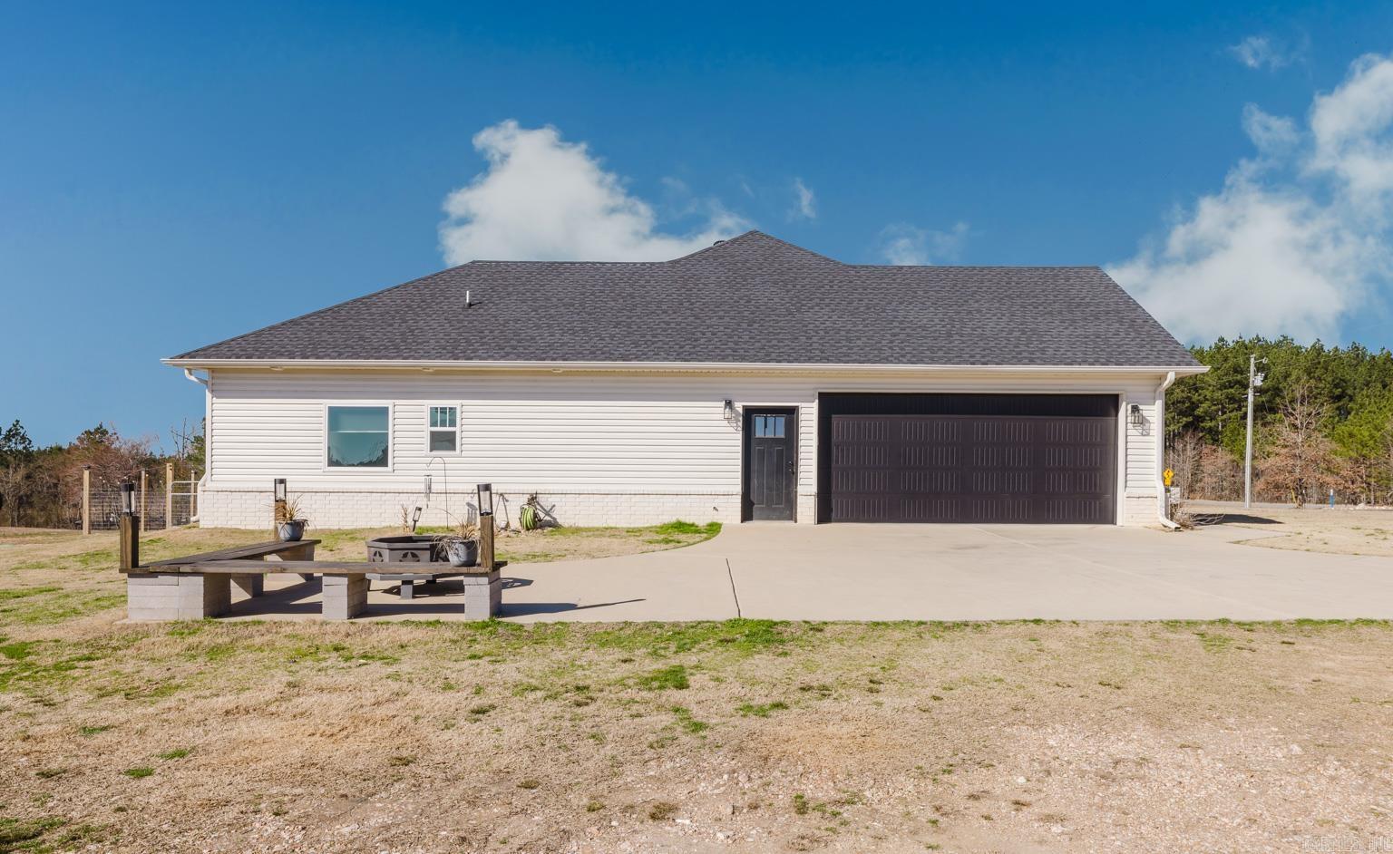 10519 Highway 298  Benton, AR